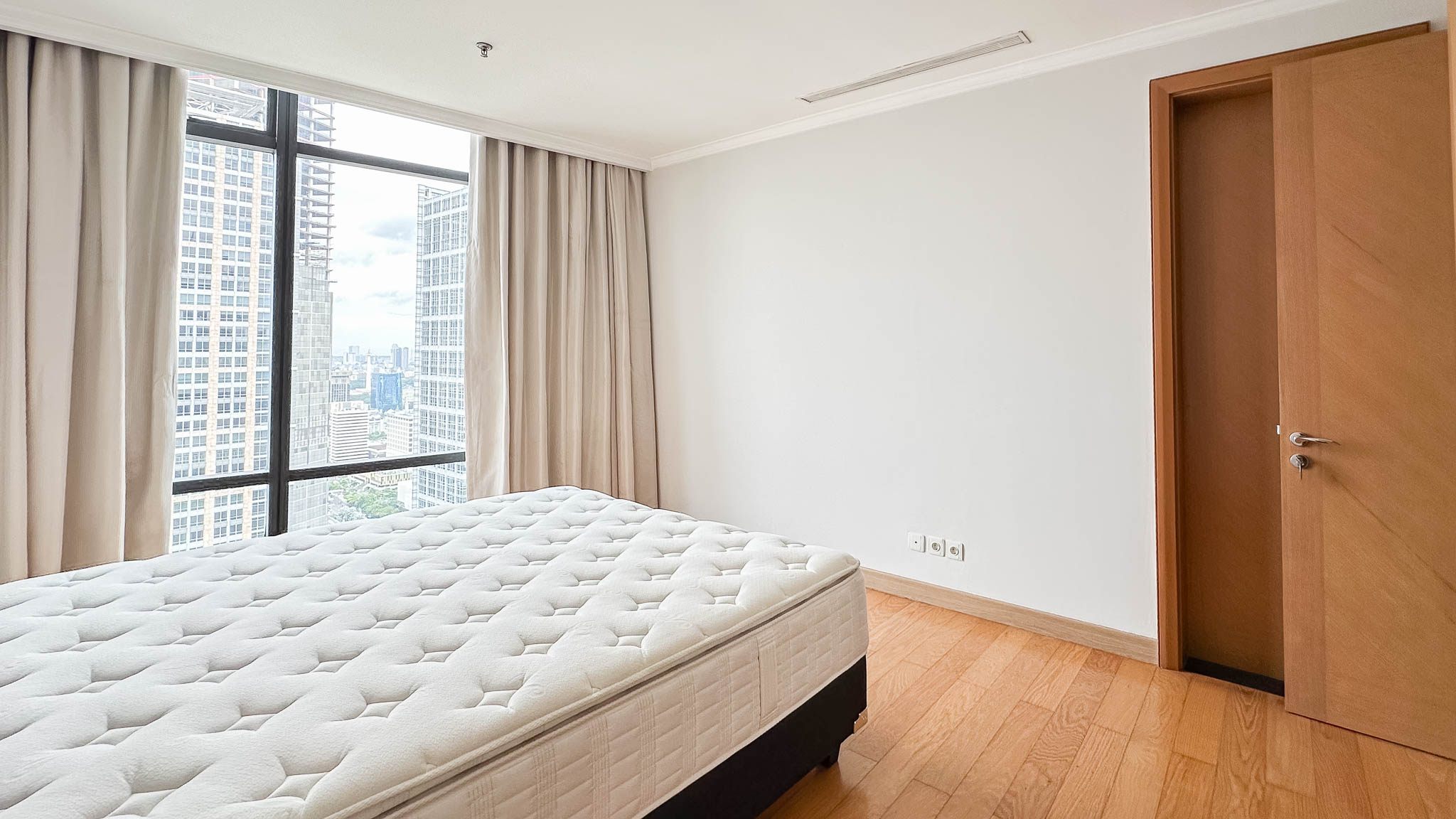Kempinski Private Residence-2BR-Bedroom View A Rare Large-Scale Apartment for Refined City Living – Kempinski Private Residence 4BR