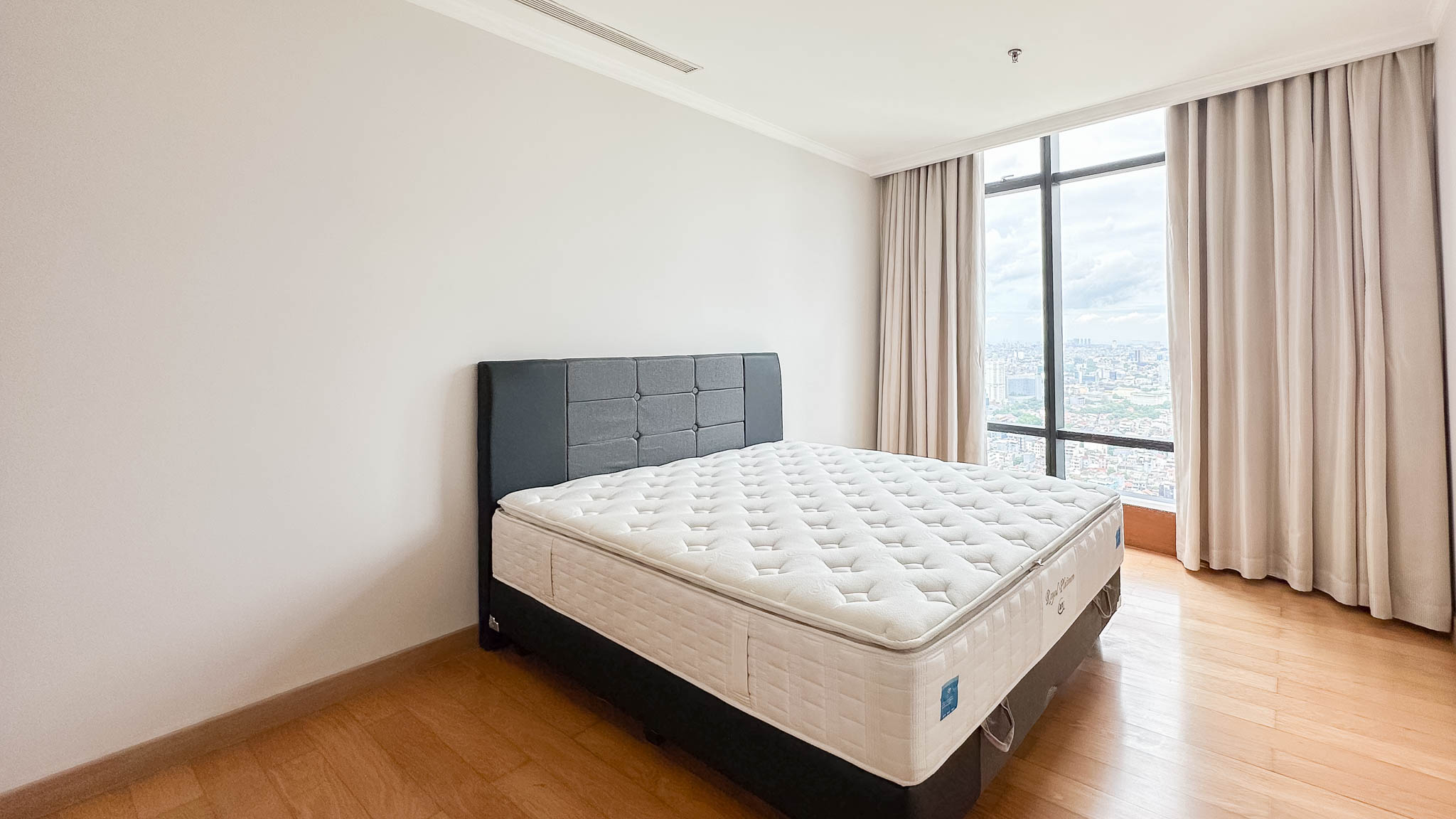 Kempinski Private Residence-2BR-Bedroom interior A Rare Large-Scale Apartment for Refined City Living – Kempinski Private Residence 4BR