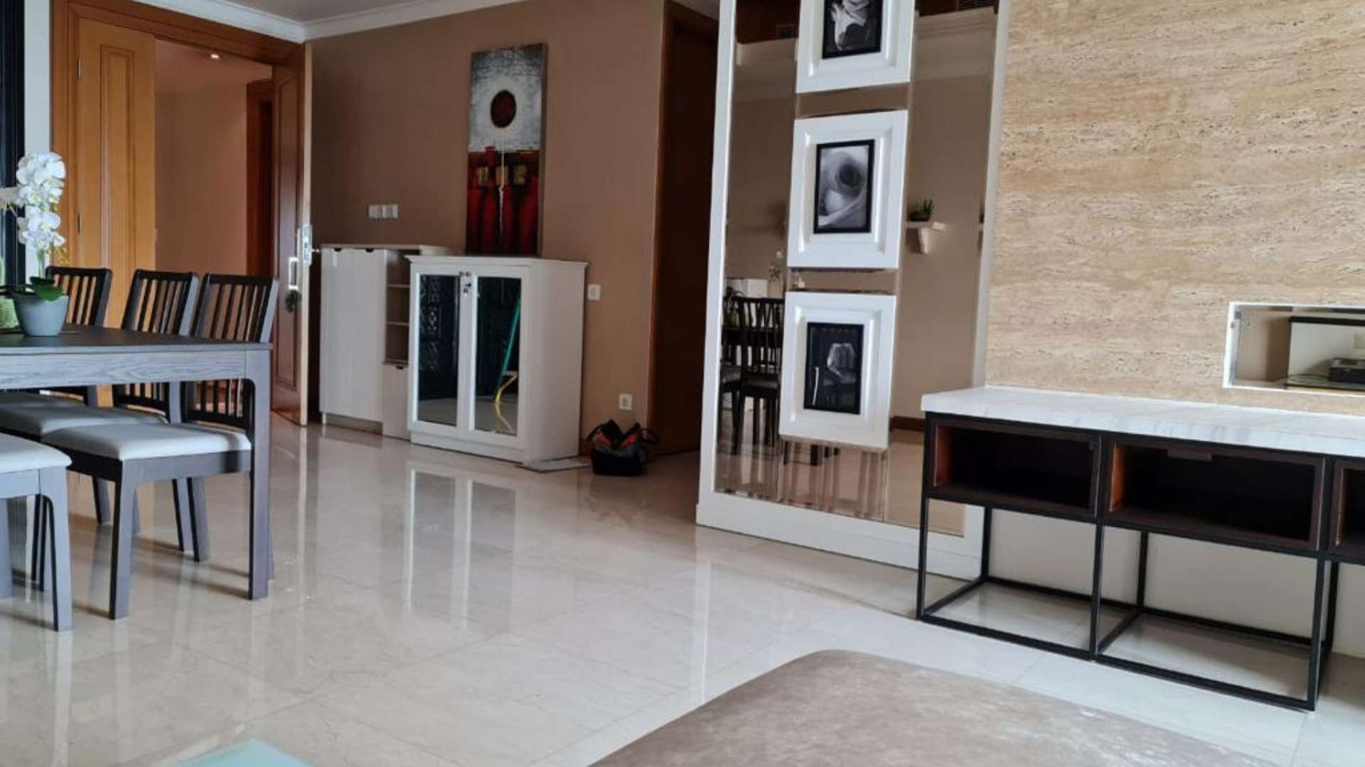 Kempinski Private Residence-2BR-Living Room 2 Refined Urban Living with Direct Mall Grand Indonesia Connectivity – Kempinski Private Residence
