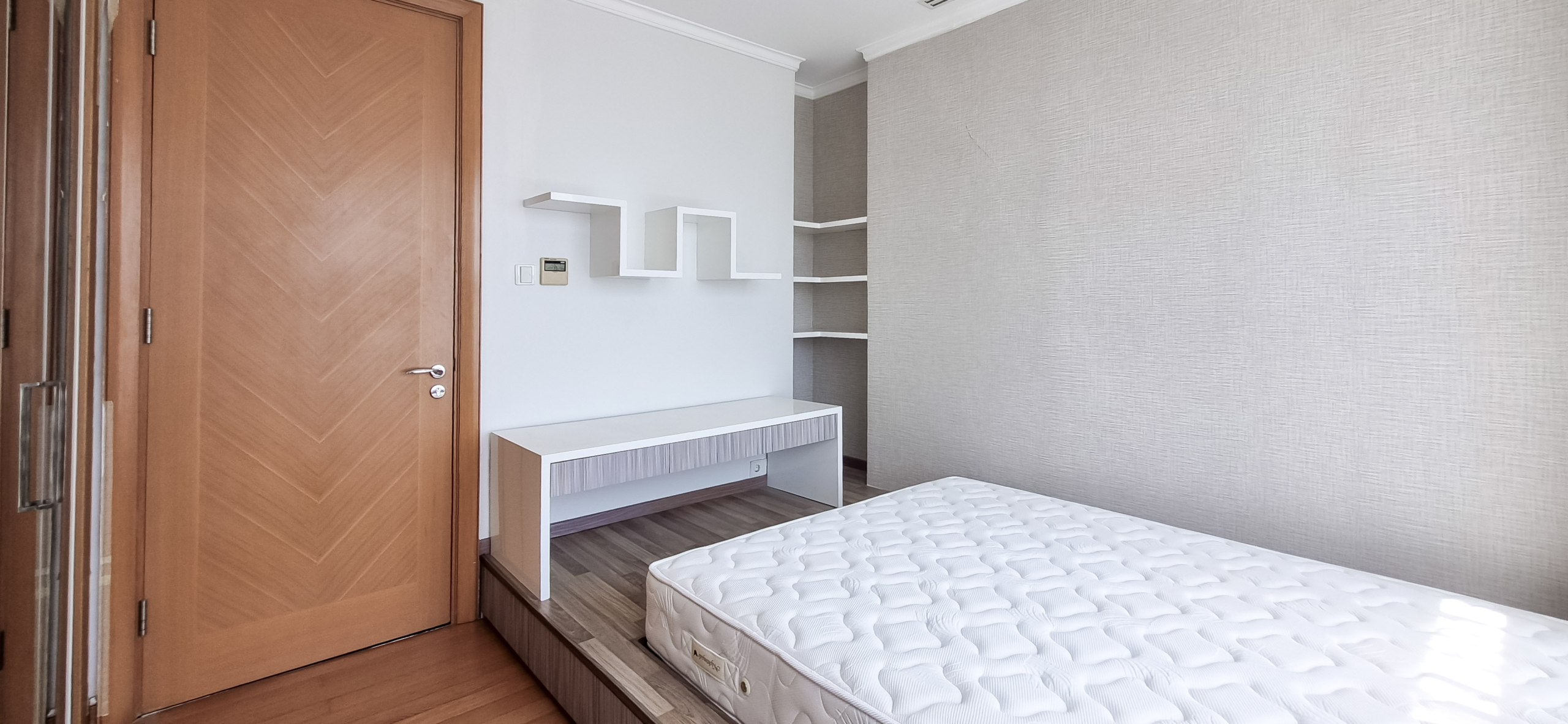 Kempinski Private Residence-2BR-Simple Bedroom Exclusive CBD Apartment at Kempinski Private Residence with Exceptional Space