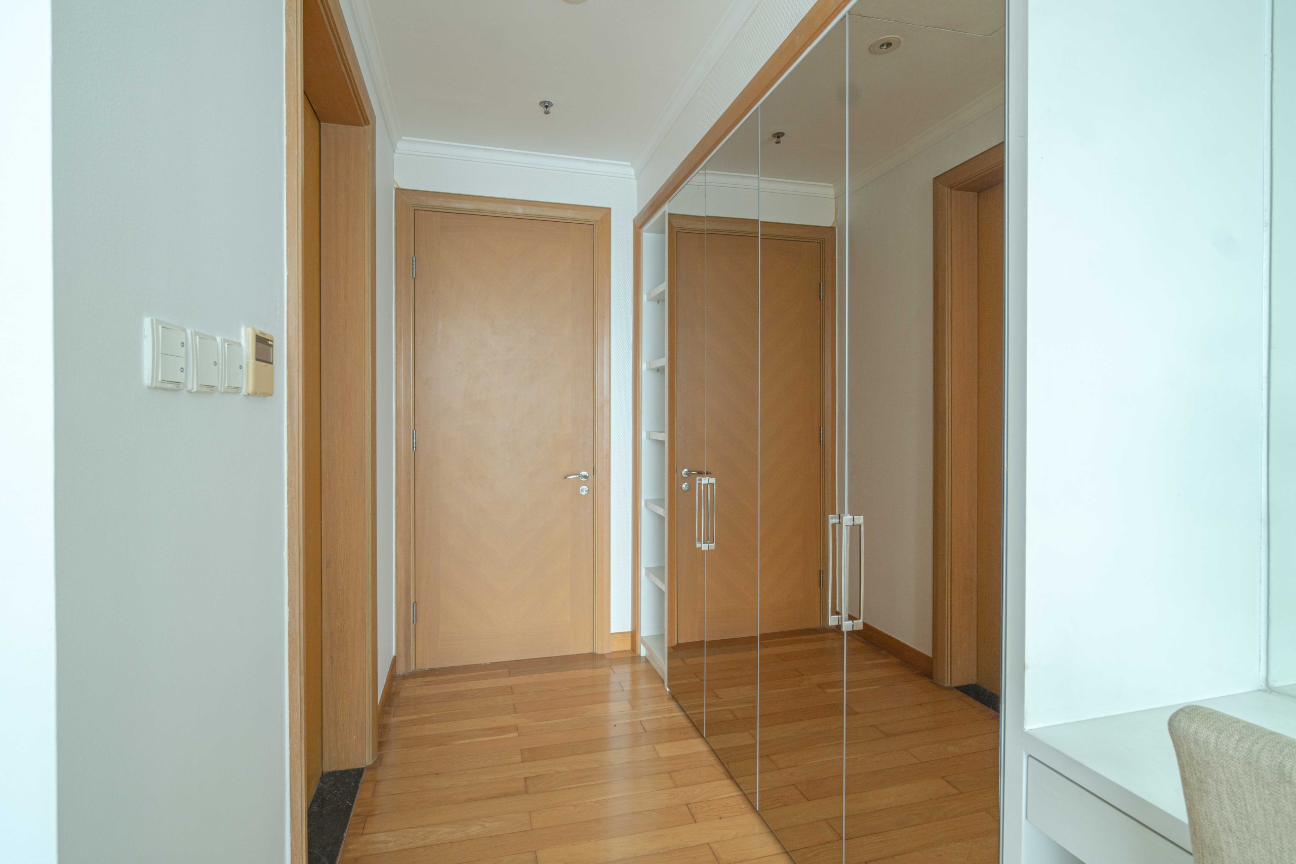 Kempinski Private Residence-4BR-Bedroom door Kempinski Private Residence – Elegant Four-Bedroom Living with Direct Mall Connectivity