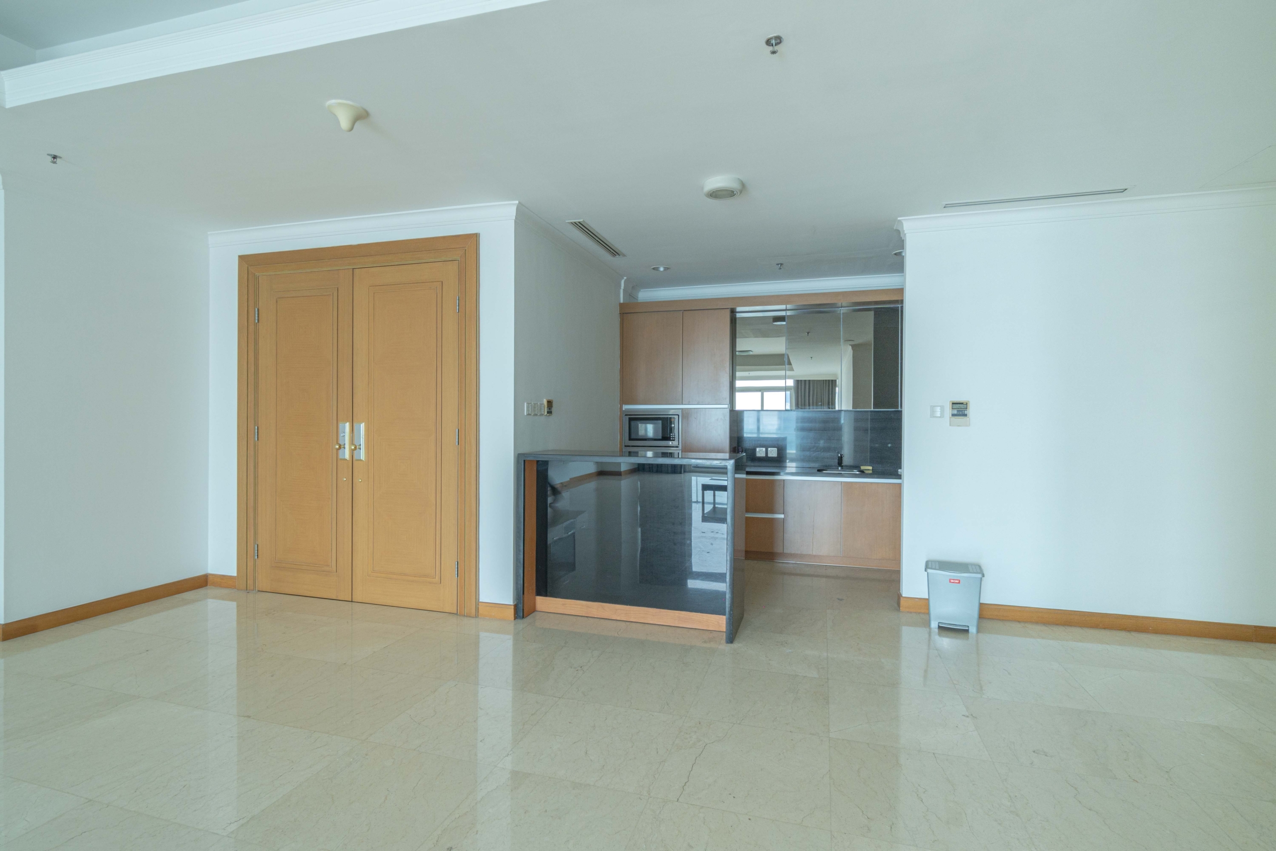 Kempinski Private Residence-4BR-Kitchen Kempinski Private Residence – Elegant Four-Bedroom Living with Direct Mall Connectivity