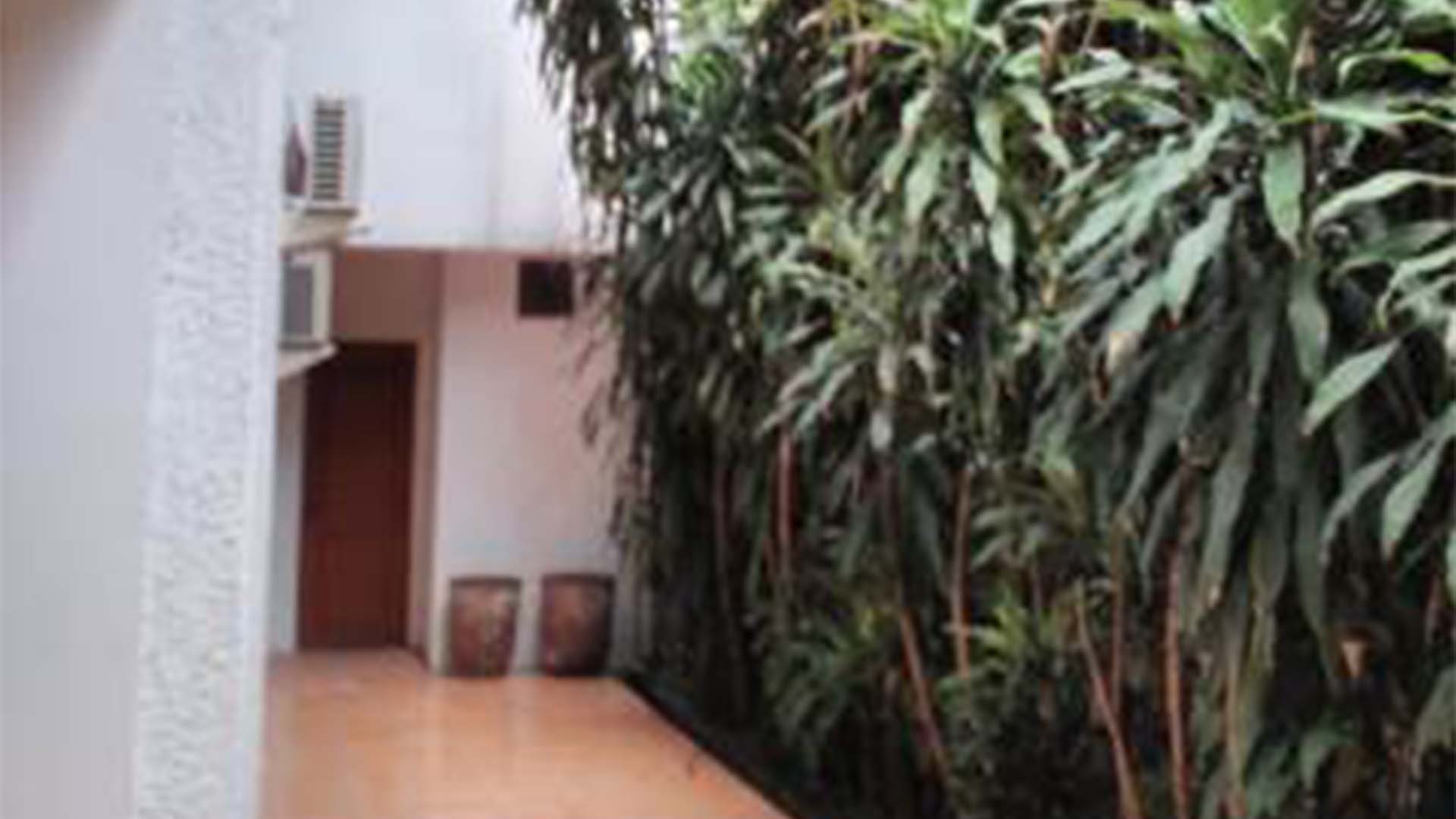 MIKASA B2-4BR-ENTRANCE Spacious 4BR Family Residence at Kuningan