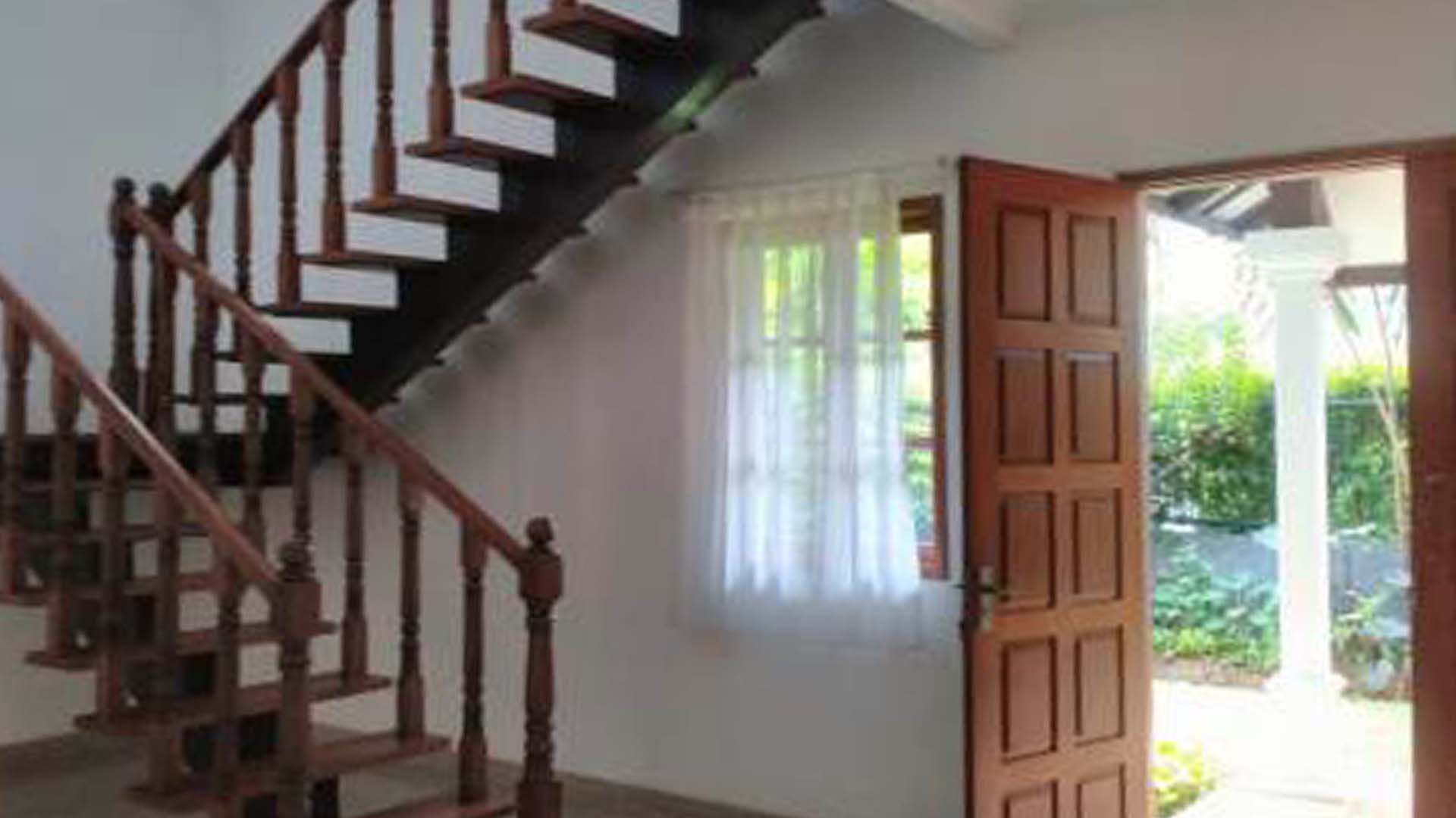 MIKASA B2-4BR-STAIRS TO SECOND FLOOR Spacious 4BR Family Residence at Kuningan