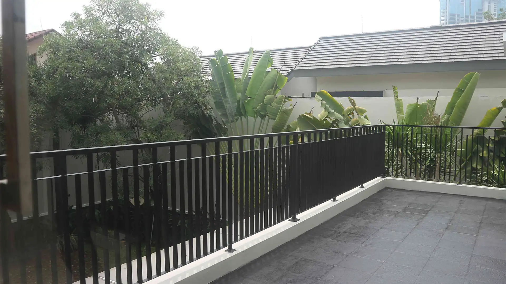 PEJATEN-4BR-BALCONY Large 4BR Family Residence at Pejaten