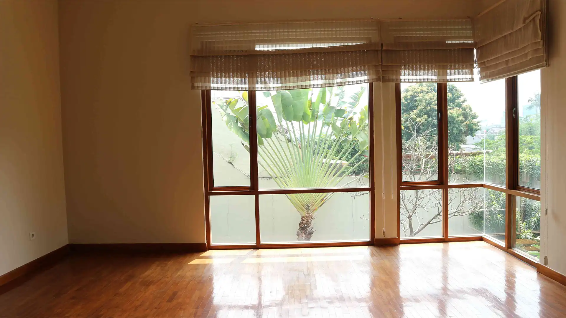 Pejaten Home – Well Balanced 5BR