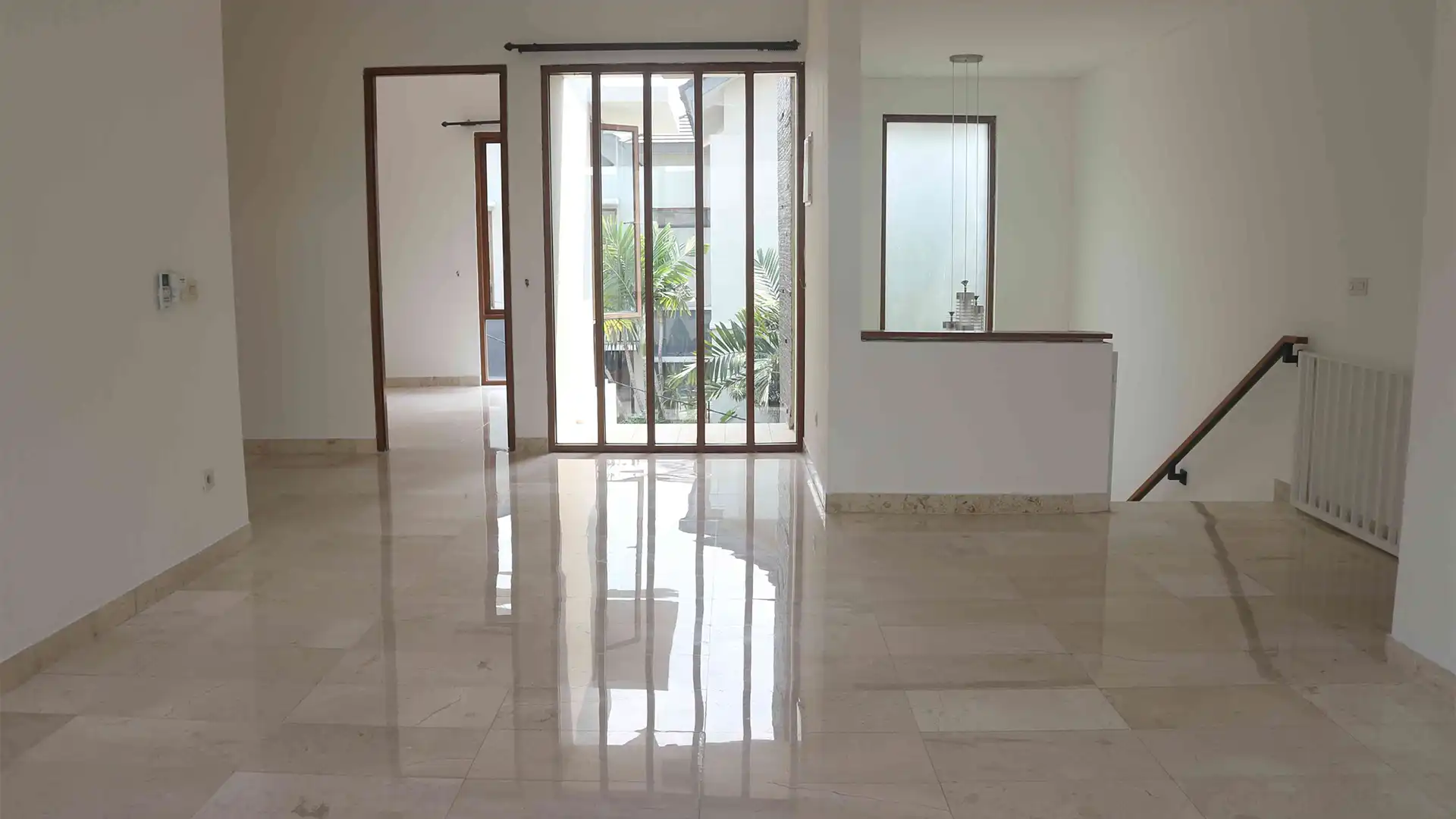 Pejaten House – Premium 5BR Home
