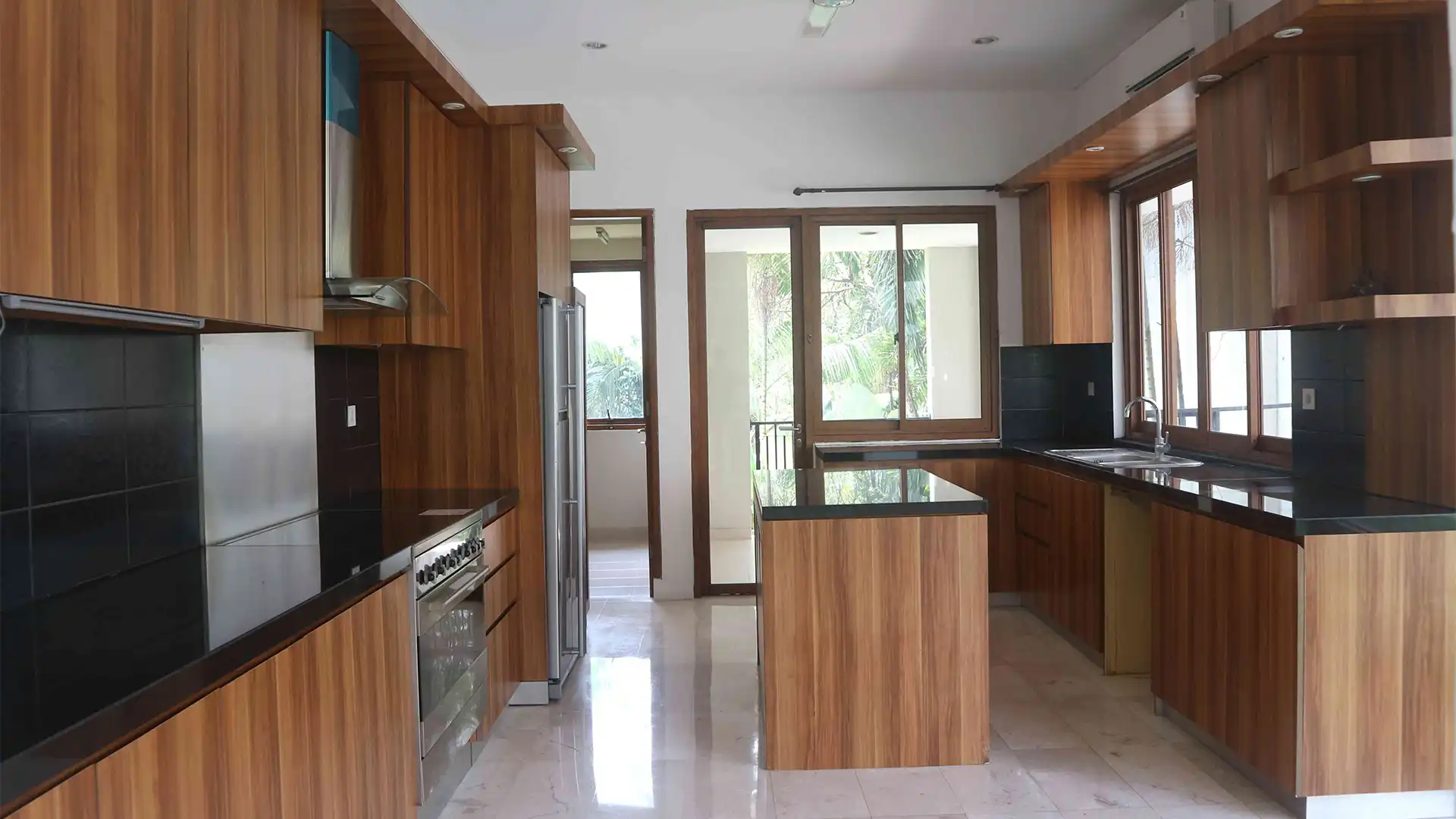 Pejaten House – Premium 5BR Home