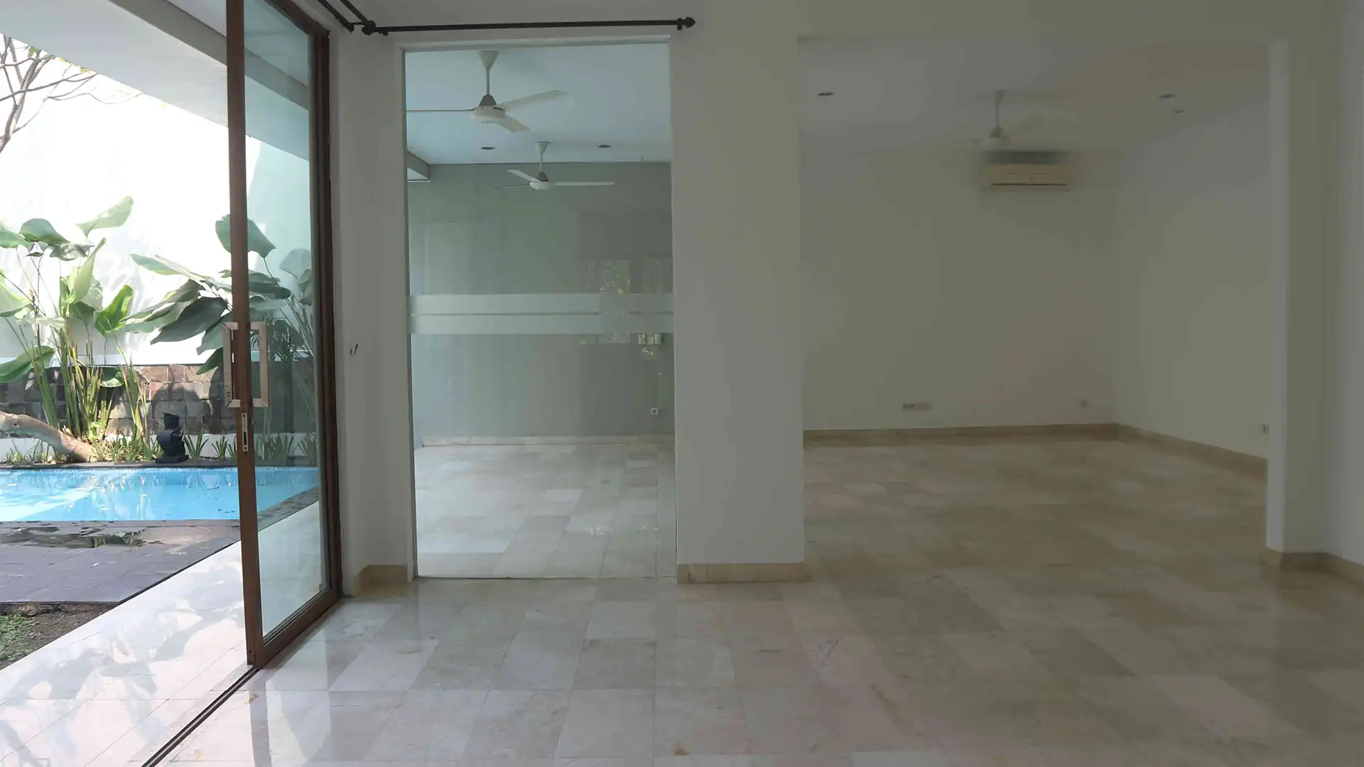 Pejaten House – Premium 5BR Home