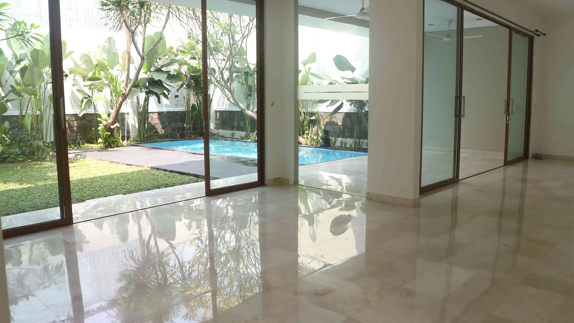 Pejaten House – Premium 5BR Home