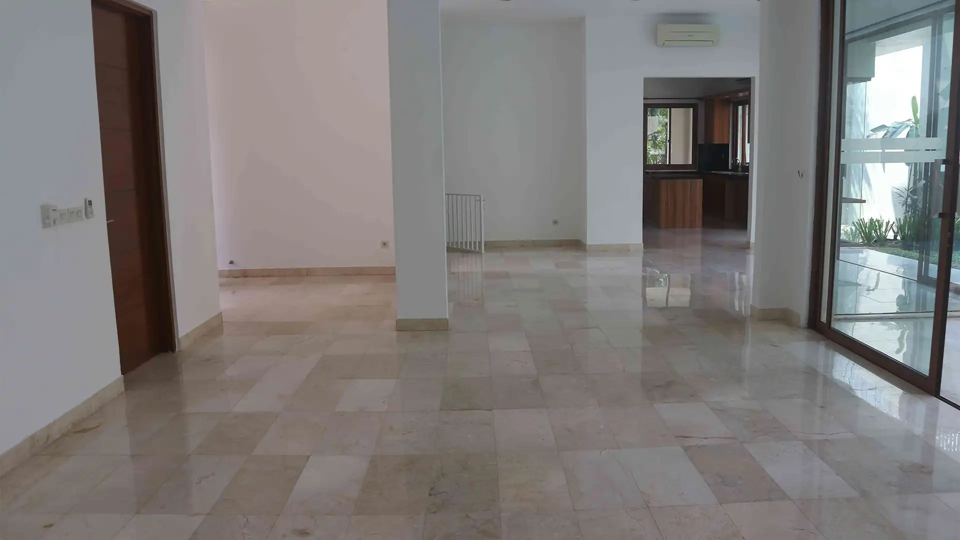 Pejaten House – Premium 5BR Home