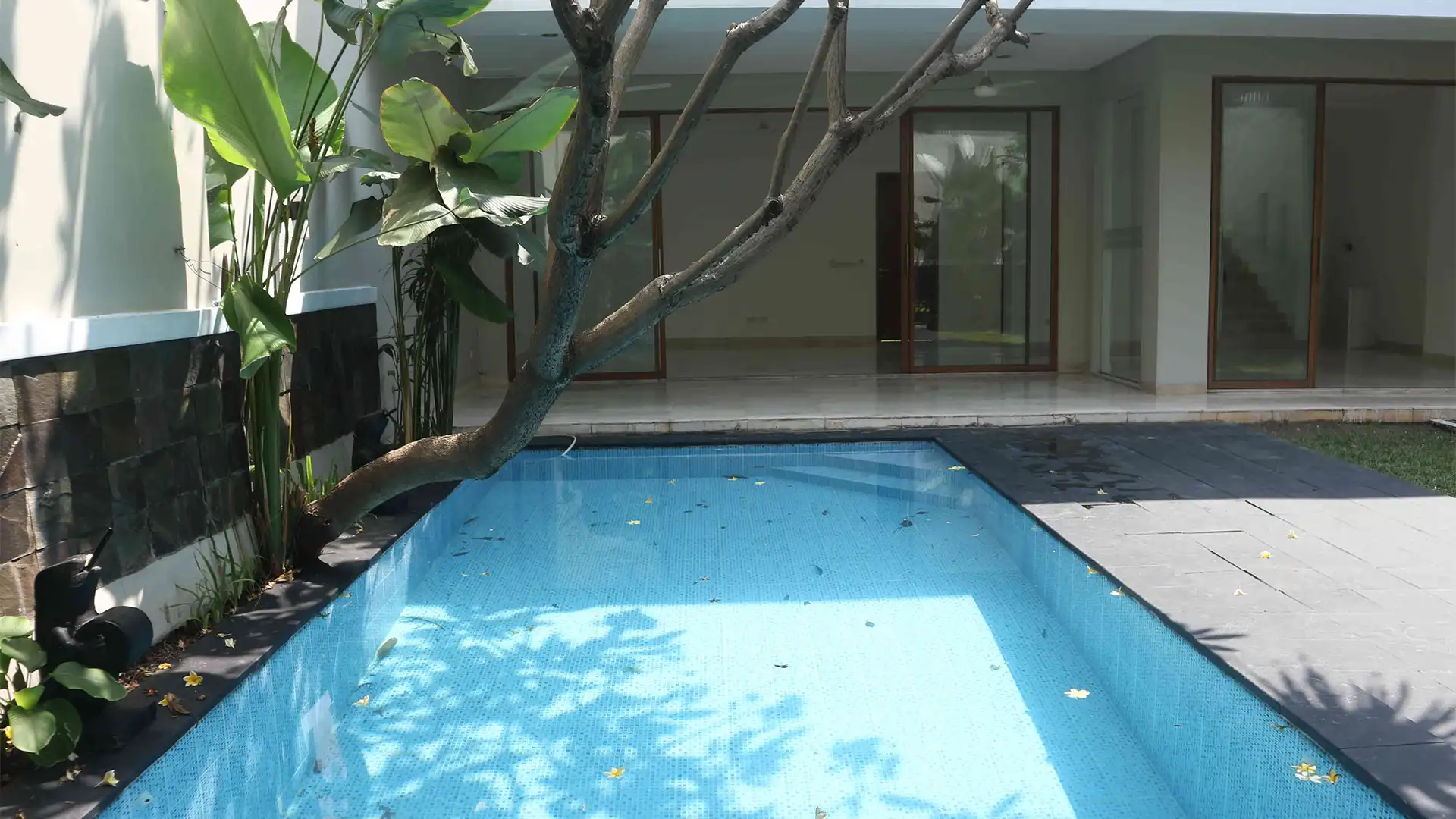 Pejaten House – Premium 5BR Home