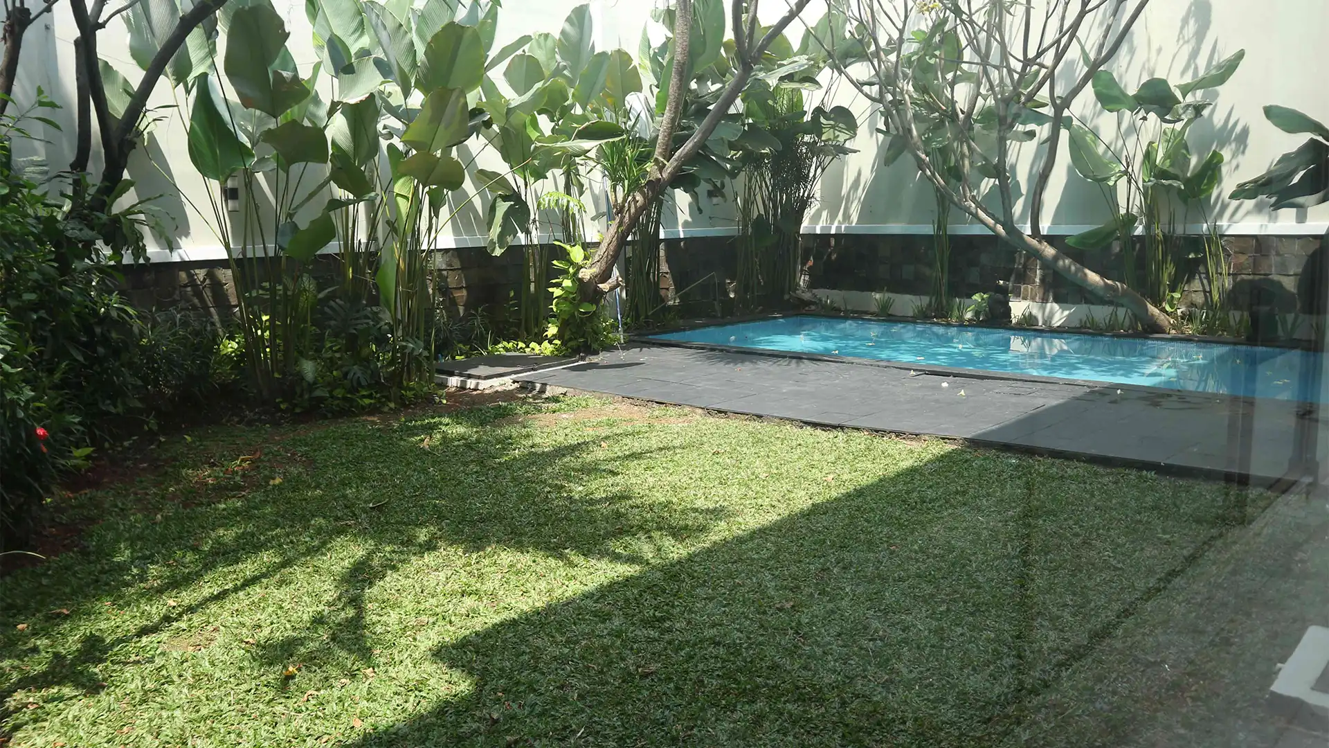 Pejaten House – Premium 5BR Home