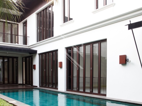 PEJATEN BARAT 11 - NO 7C - SWIMMING POOL