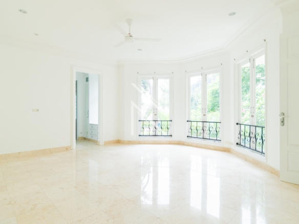PENTA RESIDENCE D-6BR-FAMILY AREA AT SECOND FLOOR