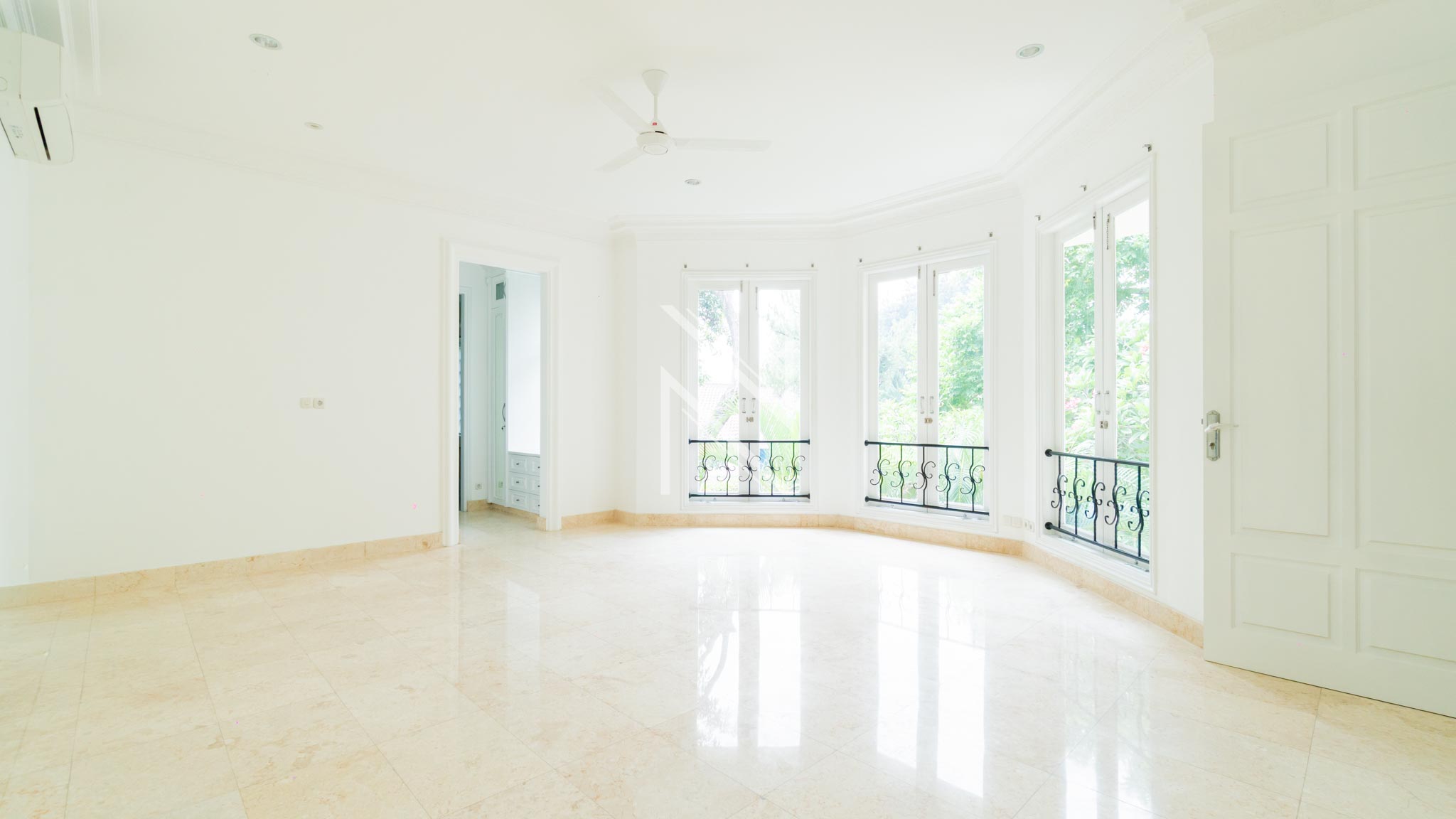 PENTA RESIDENCE D-6BR-FAMILY AREA AT SECOND FLOOR