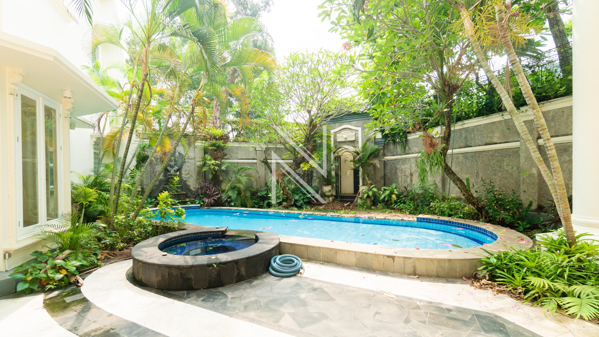 PENTA RESIDENCE D-6BR-SWIMMING POOL WITH BACKYARD Premium 6BR Home at Penta Residence