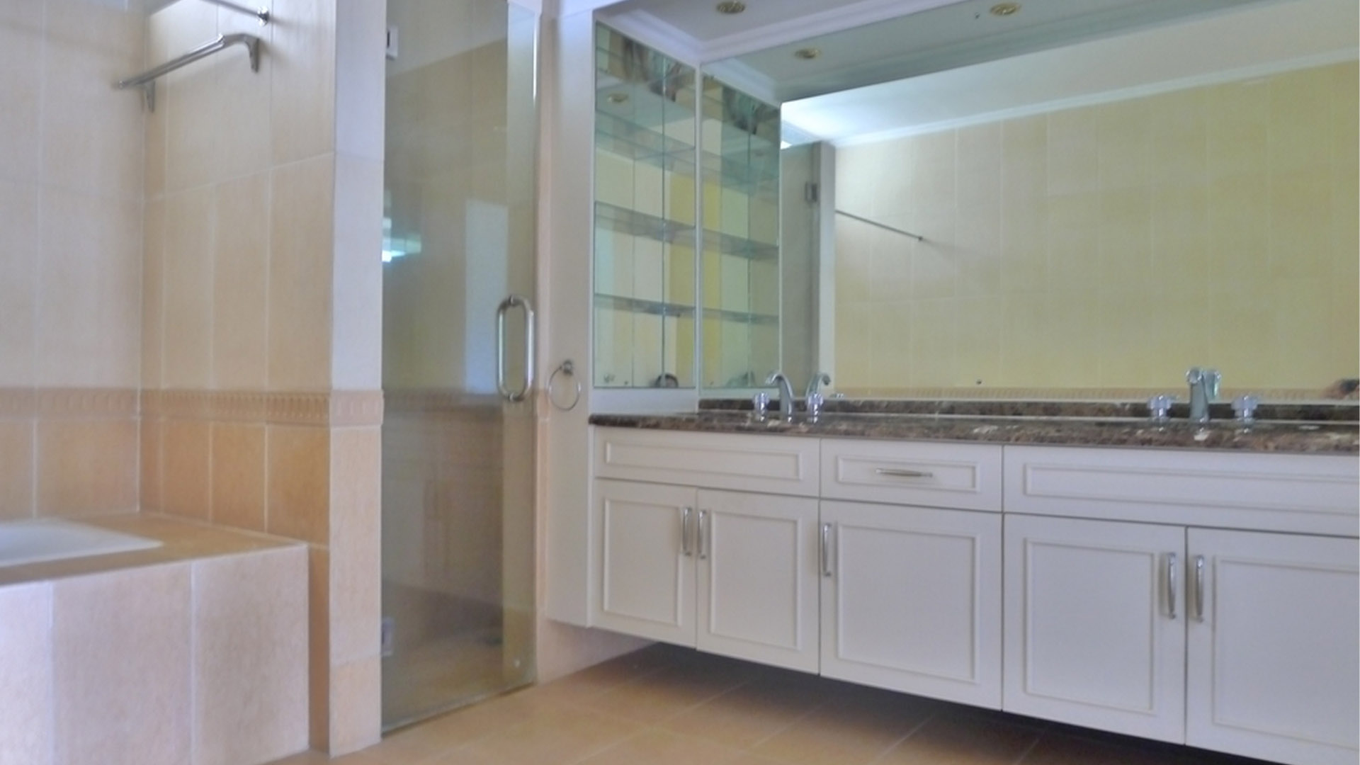 Grand 4BR Family Residence at Cipete