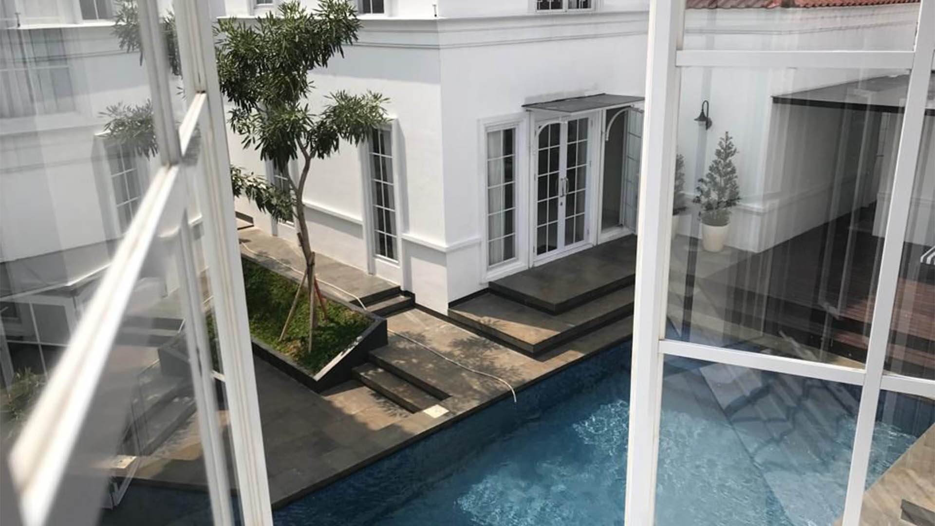 Contemporary 3BR Family Residence at Cipete