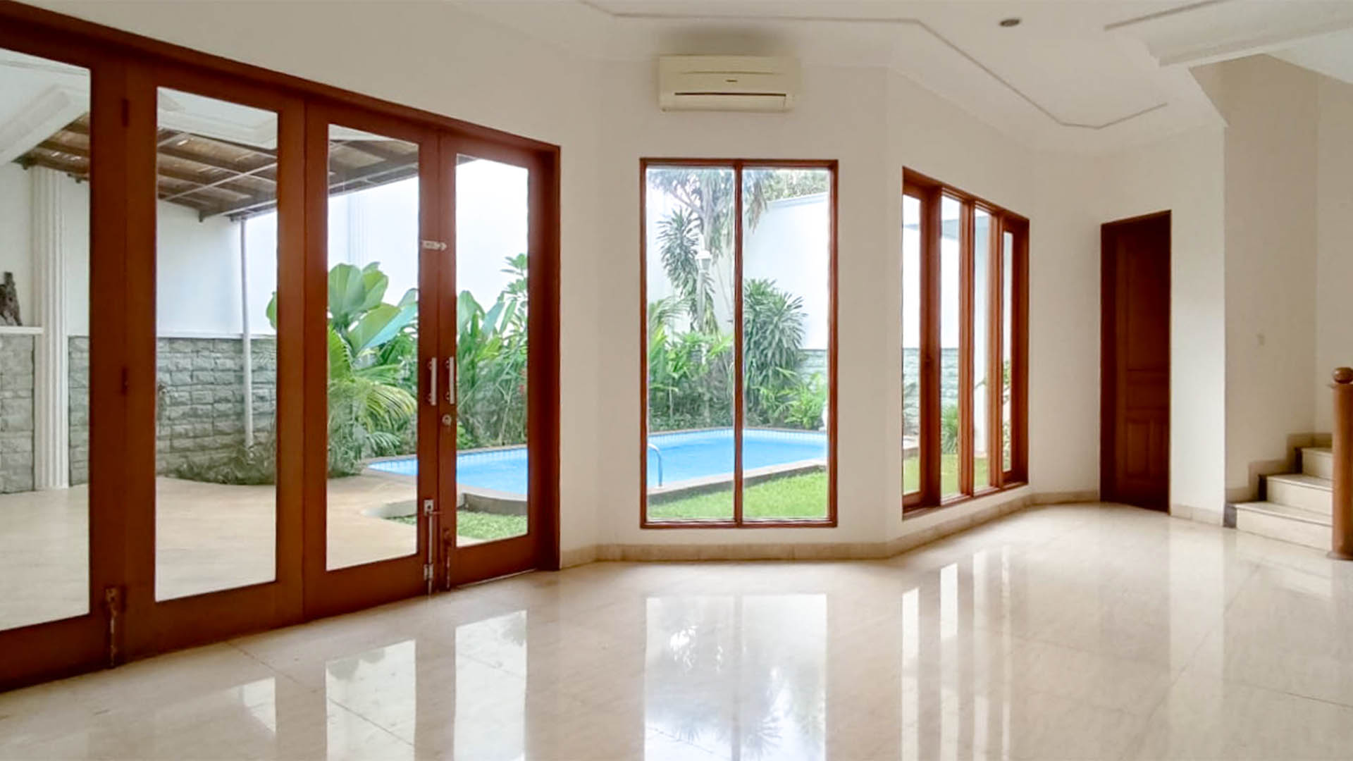 Ros Satoe Residence Cipete – Exclusive 4BR