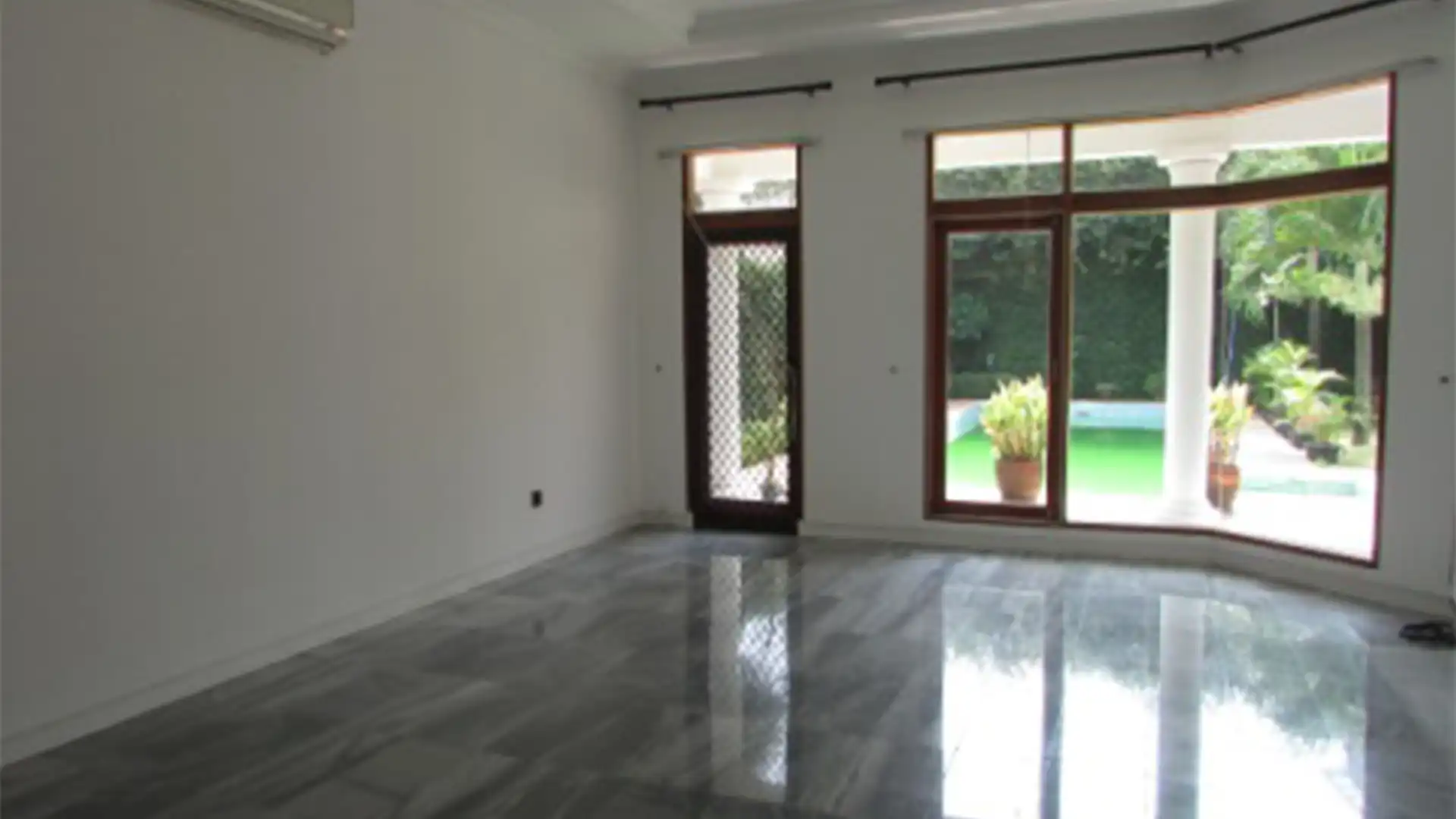 Cipete – Large Expansive 5BR Home