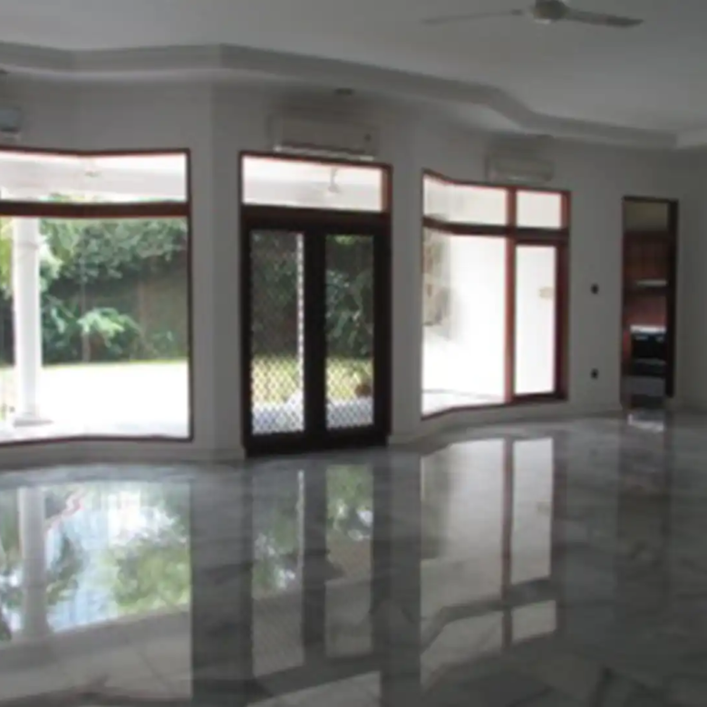 SAWO UJUNG-5BR-LIVING AREA