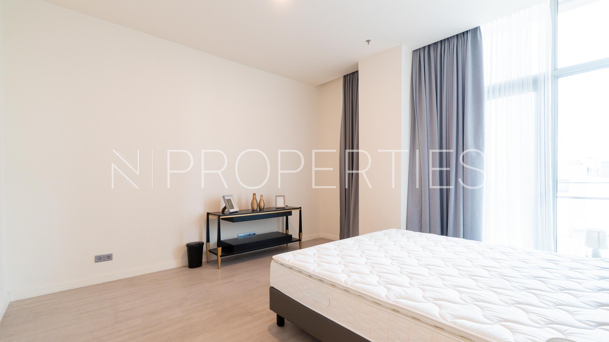 Spacious 2BR Residence – The Stature Menteng