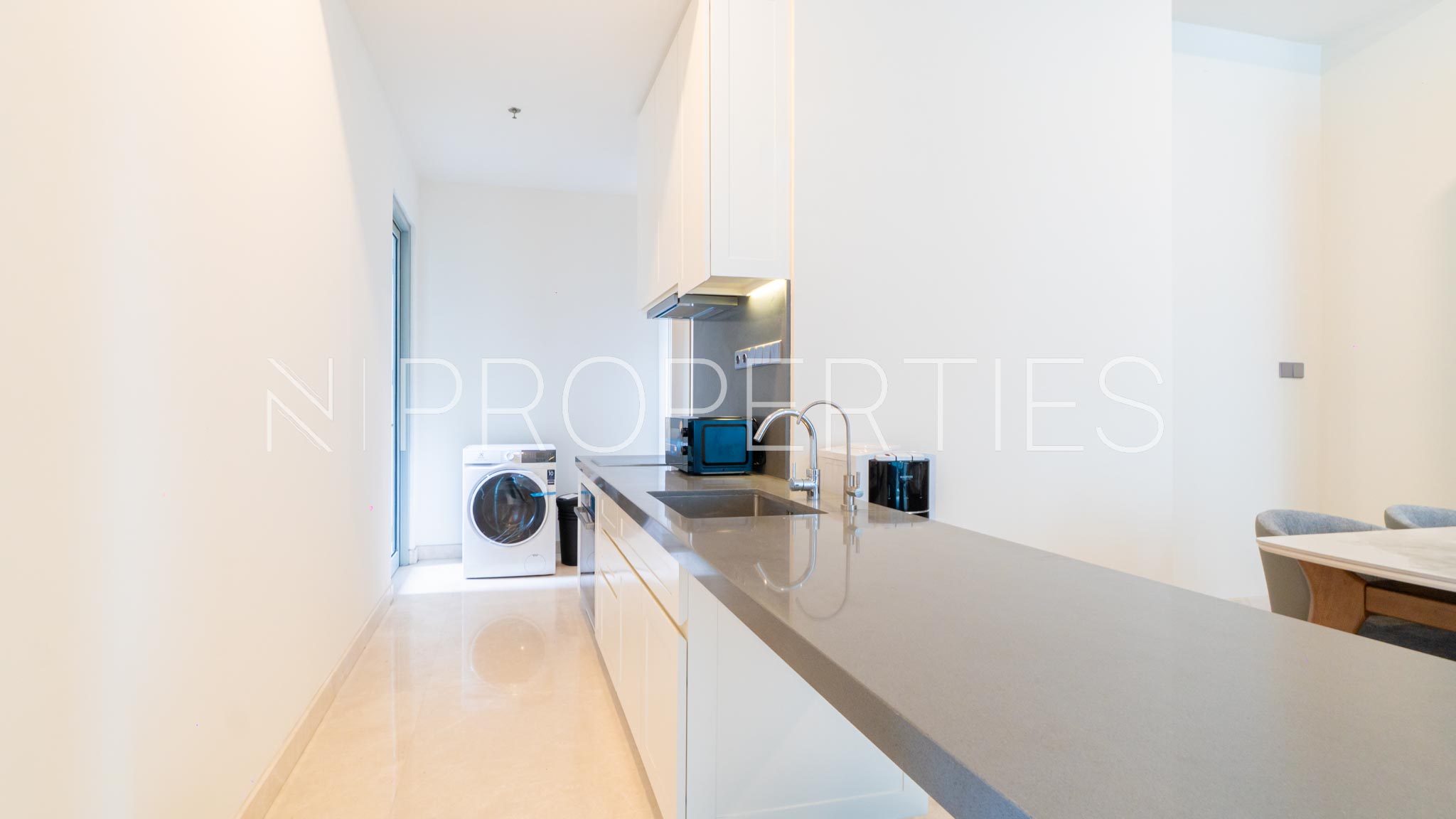 The Stature Menteng – Luxury 3BR Residence