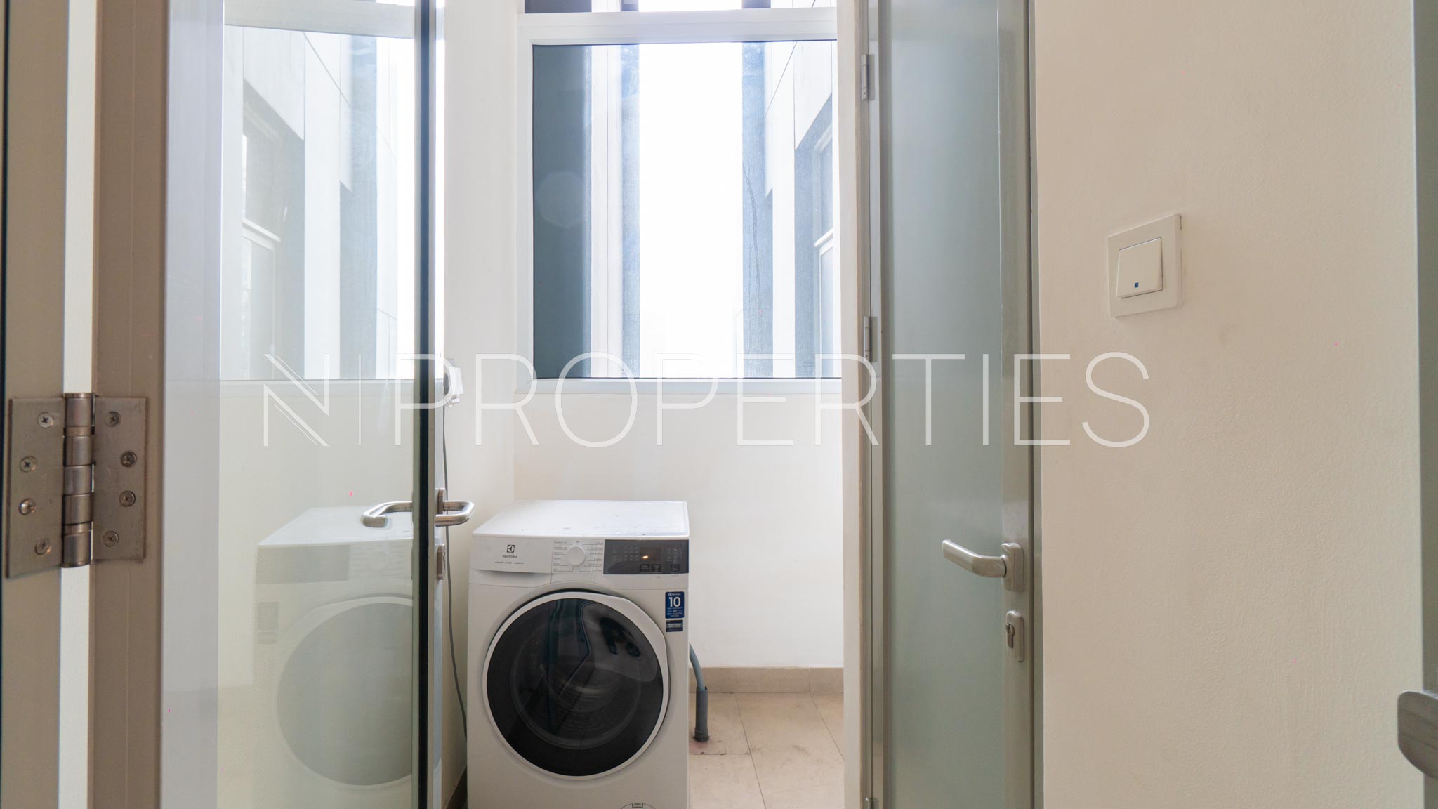Spacious 2BR Residence – The Stature Menteng
