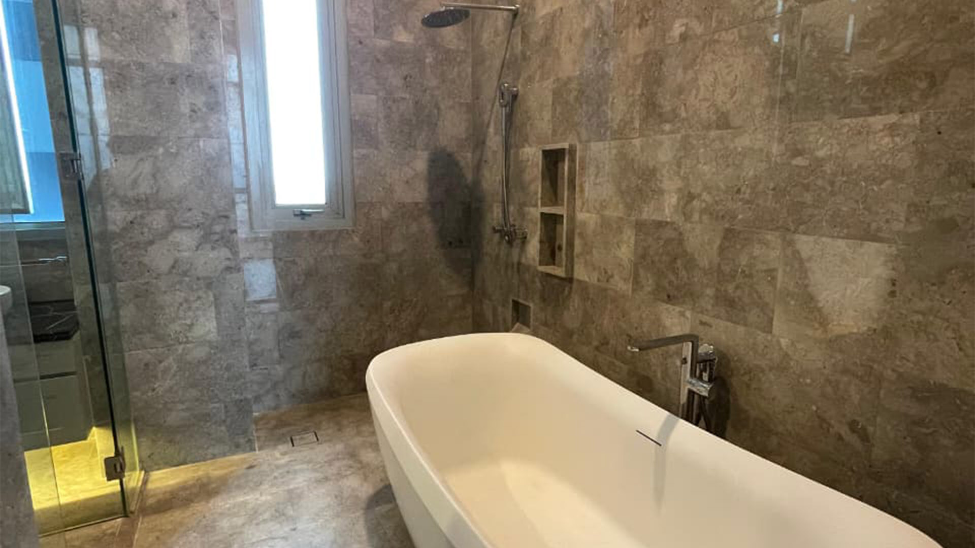 Exceptional 4BR Apartment – The Stature Menteng