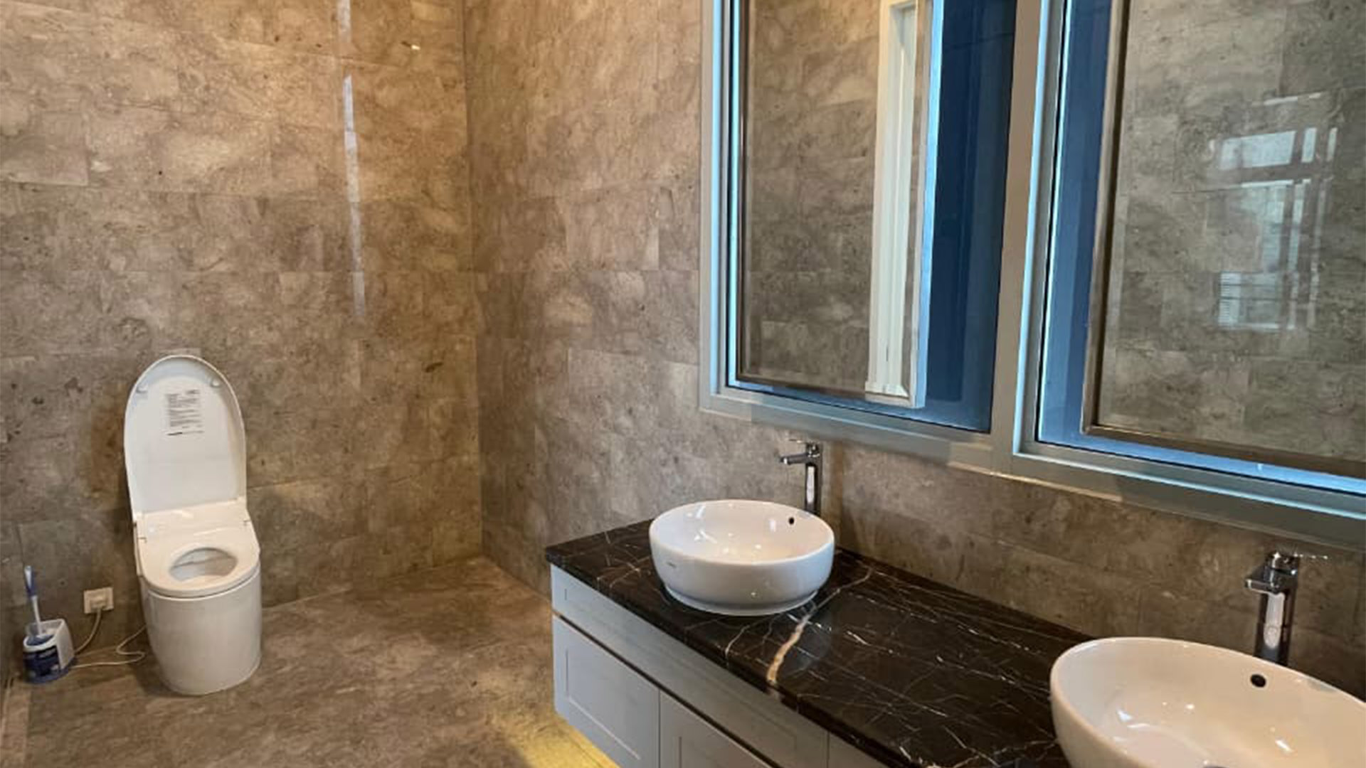 Exceptional 4BR Apartment – The Stature Menteng