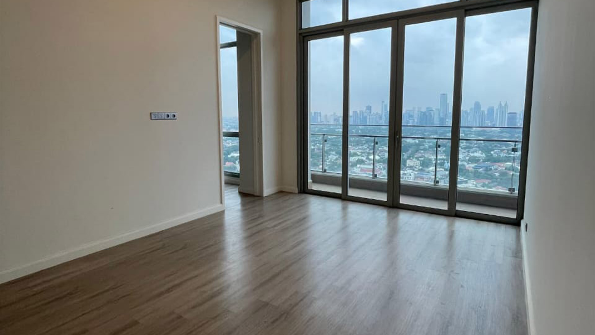 Exceptional 4BR Apartment – The Stature Menteng