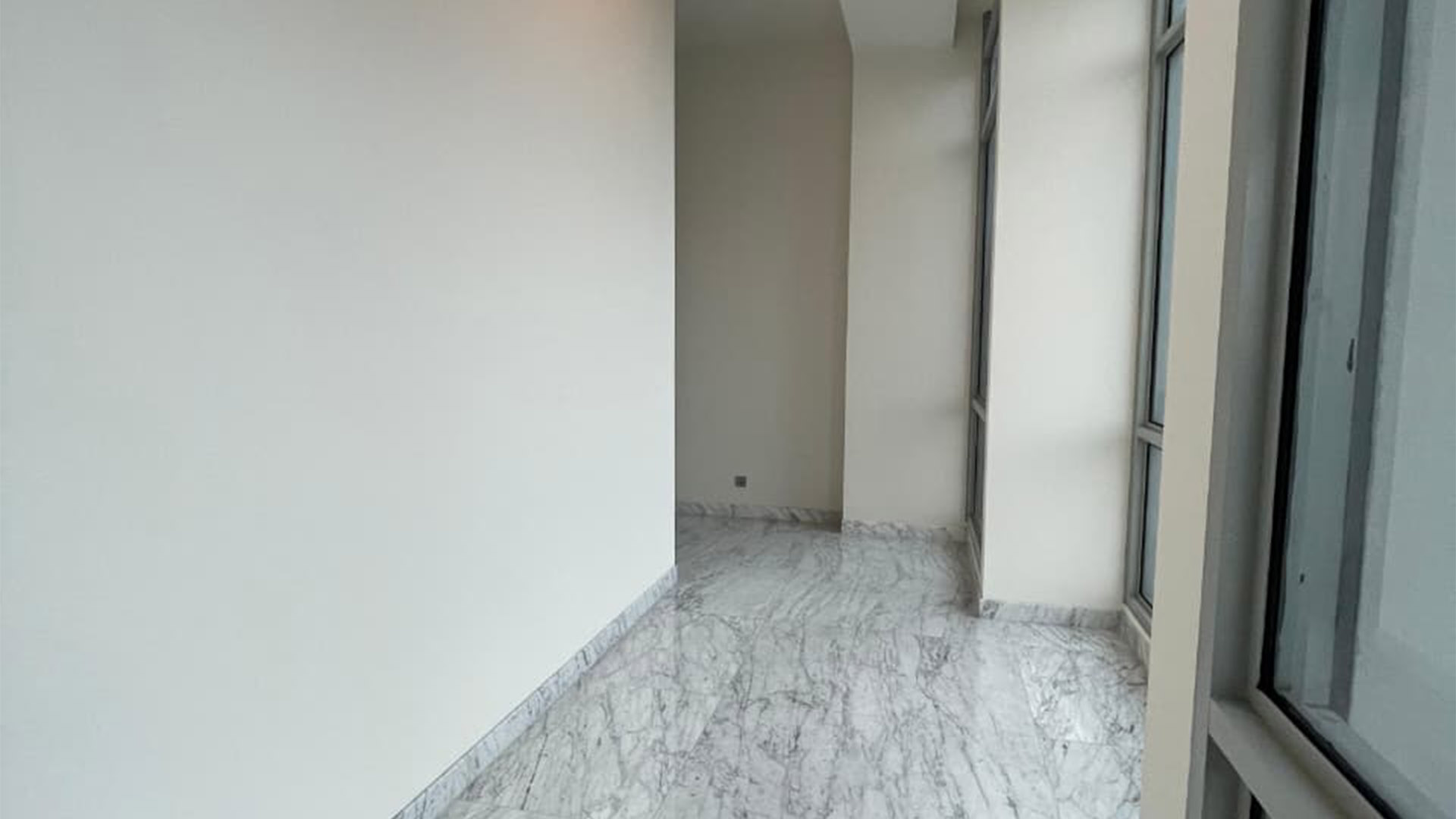 Exceptional 4BR Apartment – The Stature Menteng