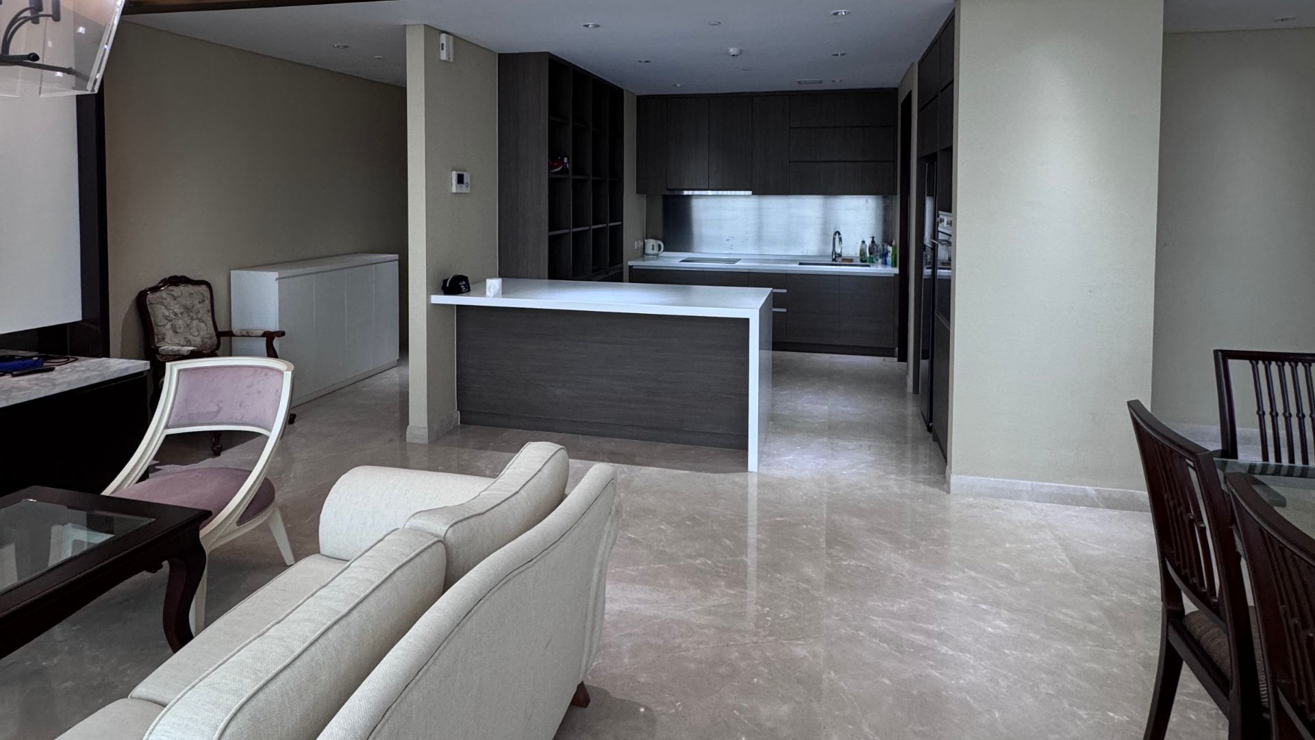 TOWERPRIVE-3BR-LIVING, DINING, AND KITCHEN AREA Casa Domaine 3BR – Refined Urban Family Living in Central Jakarta CBD