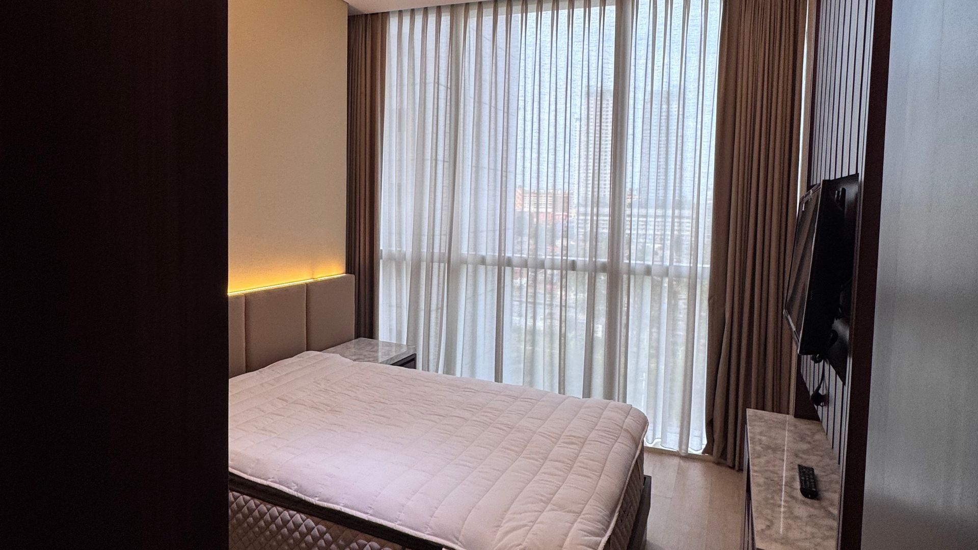 TOWERPRIVE-3BR-MASTER BEDROOM WIDE ANGLE Casa Domaine 3BR – Refined Urban Family Living in Central Jakarta CBD