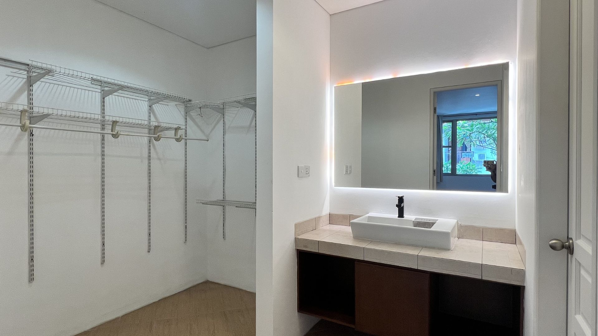 WIDYA CHANDRA-5BR-BATHROOM 1 Big 5BR Family House at Kebayoran Baru