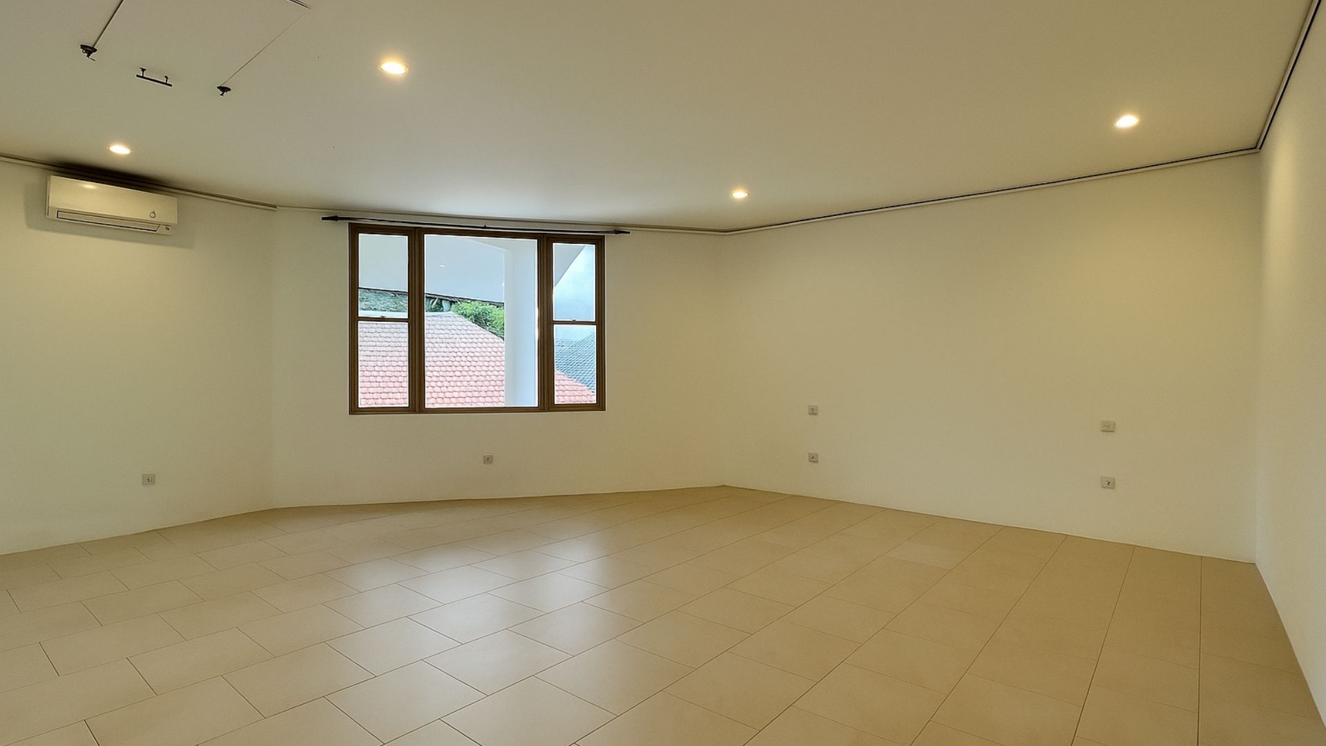 WIDYA CHANDRA-5BR-BEDROOM 2 Big 5BR Family House at Kebayoran Baru