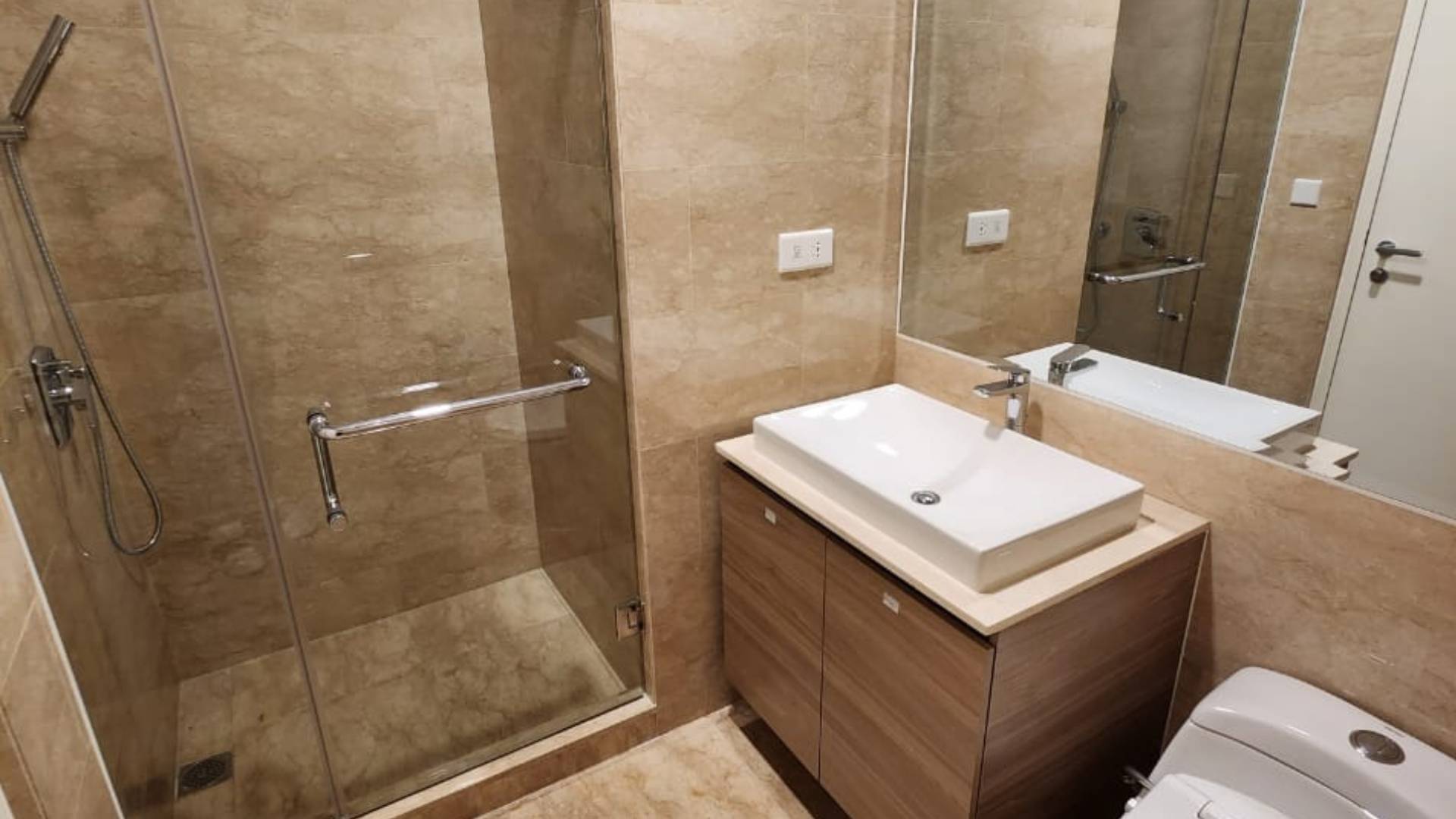 Modern 1BR Living at 57 Promenade