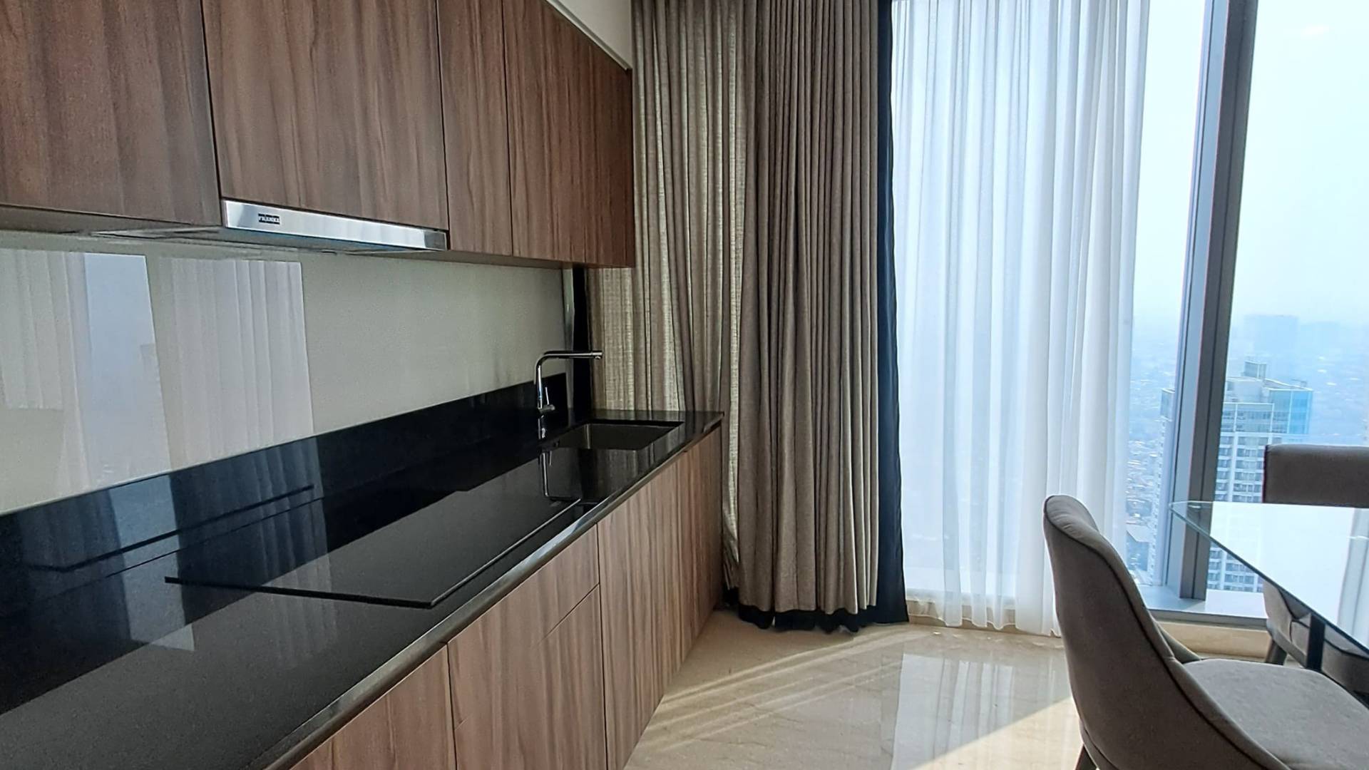 For Rent Apartment Central Jakarta Thamrin – Premium 3BR 57 Promenade Apartment with Generous Living Space