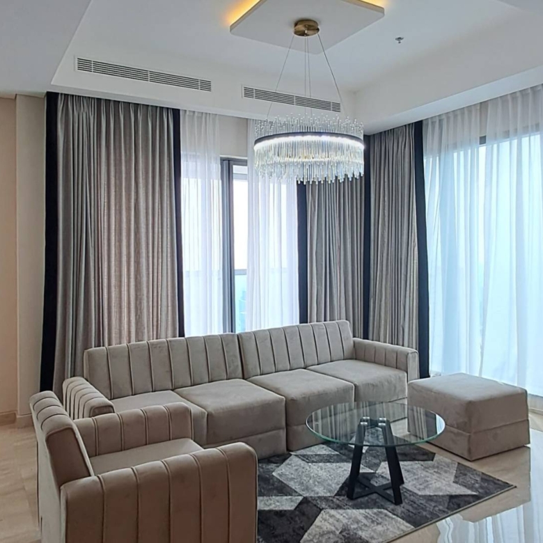 57 PROMENADE-3BR-LIVING ROOM