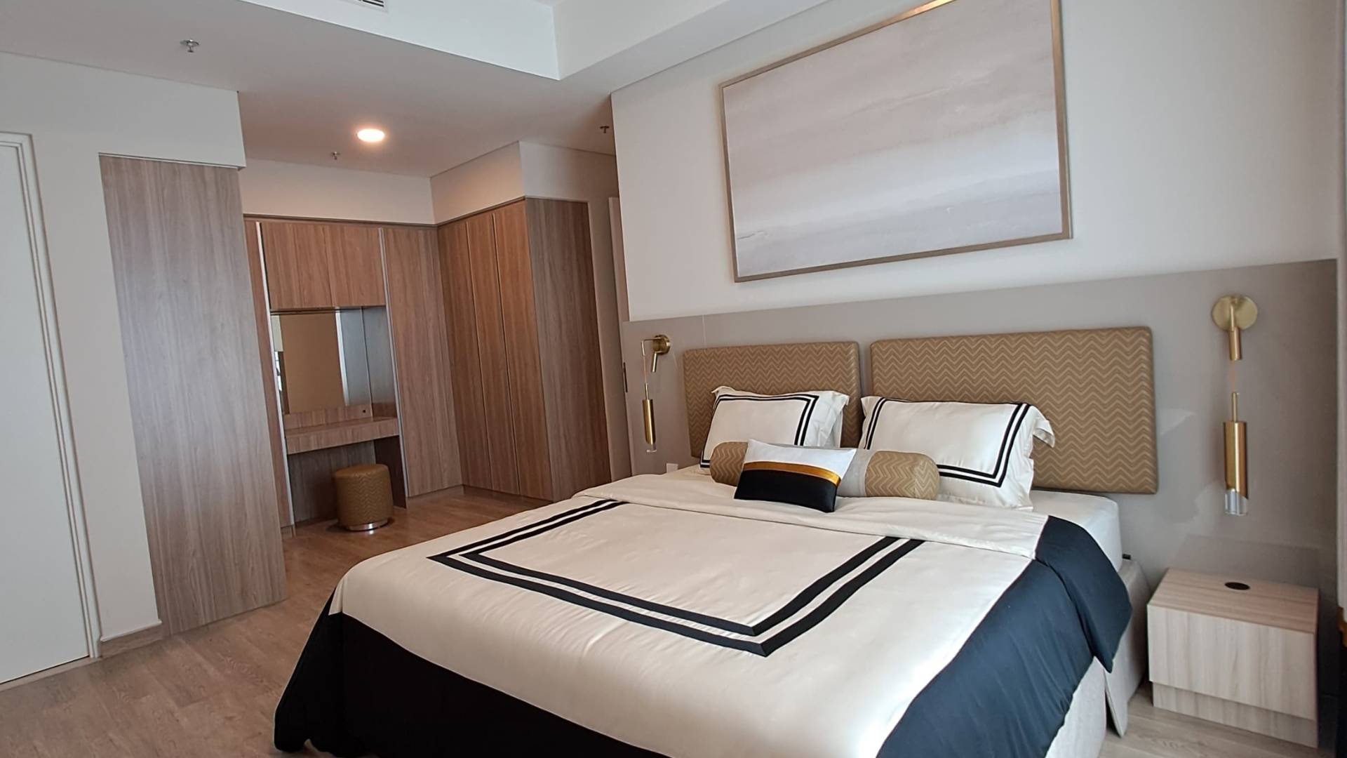 Premium 3BR Residence at 57 Promenade