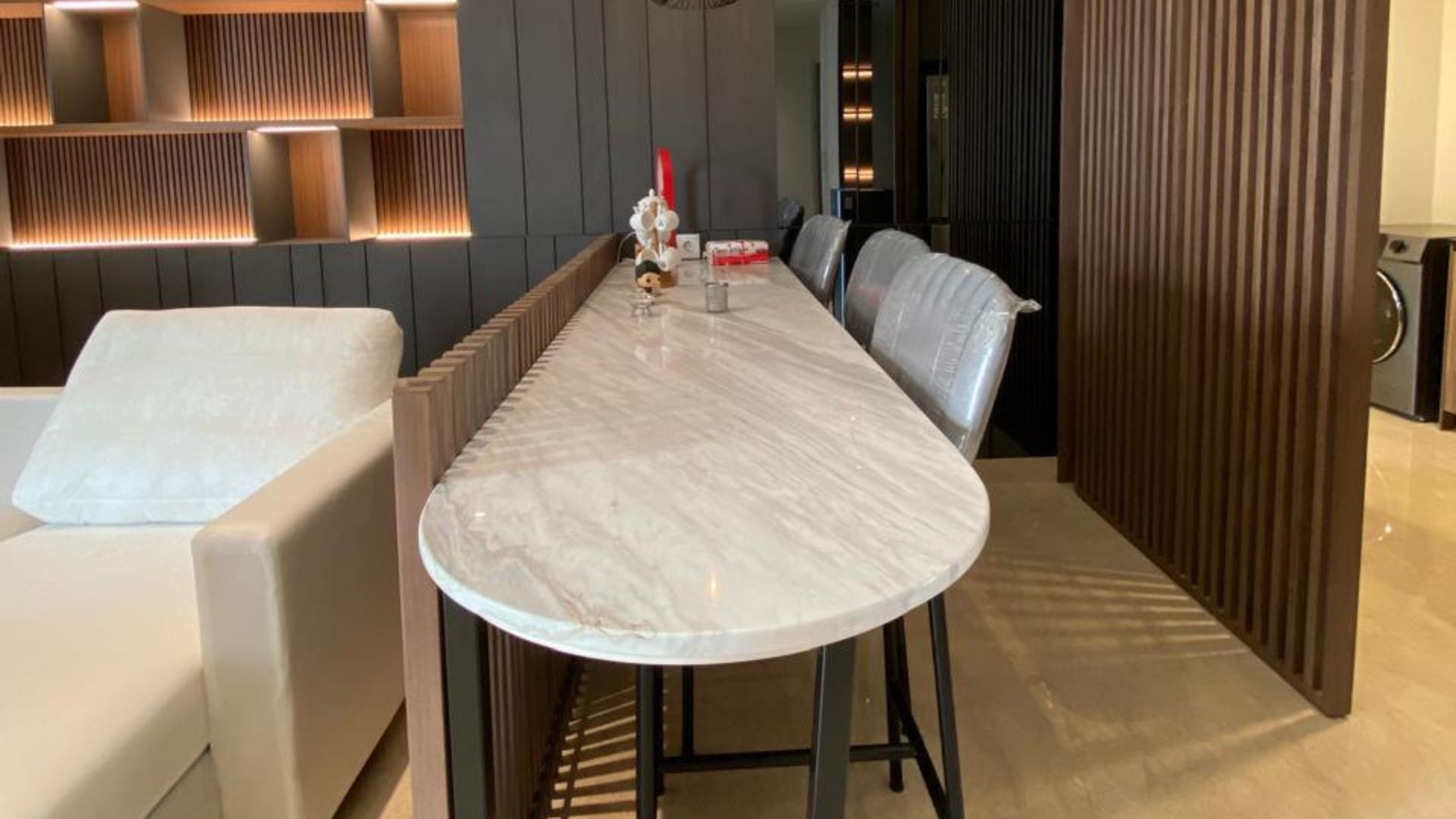 Modern 2BR Suites at 57 Promenade
