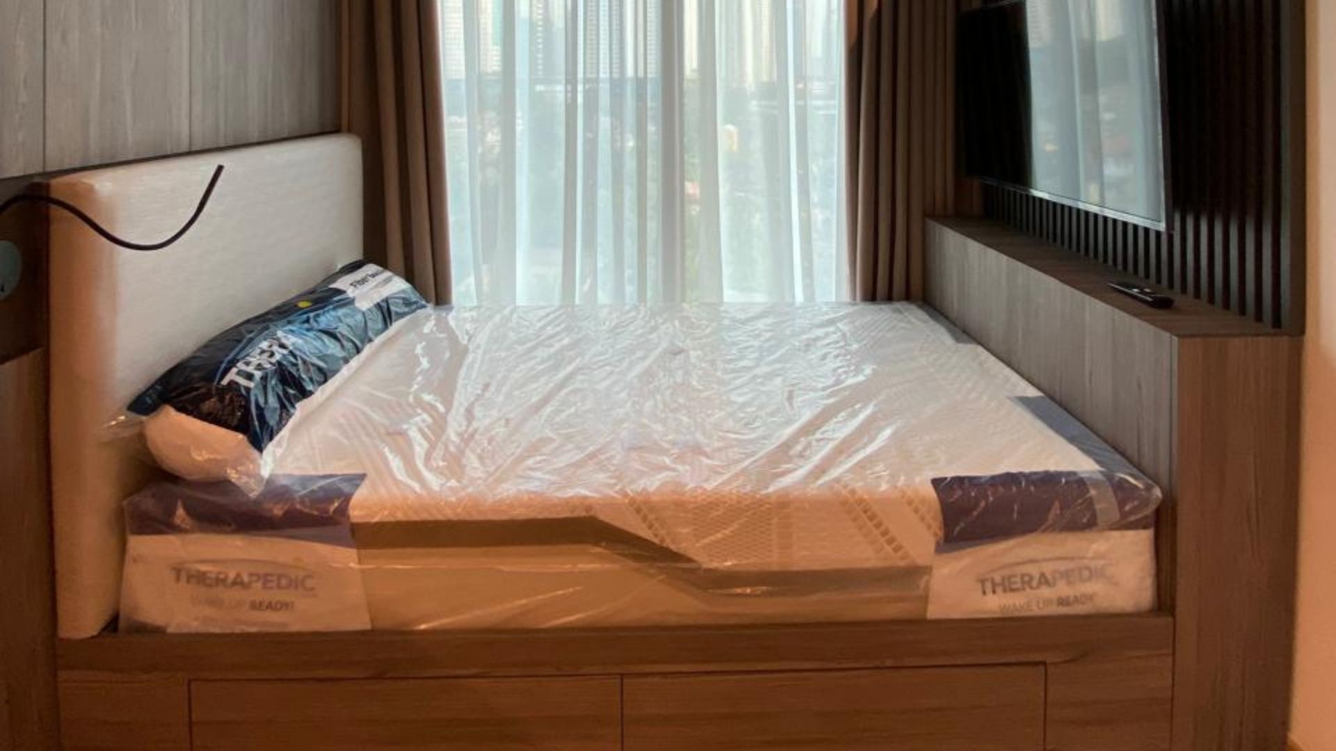 Modern 2BR Suites at 57 Promenade