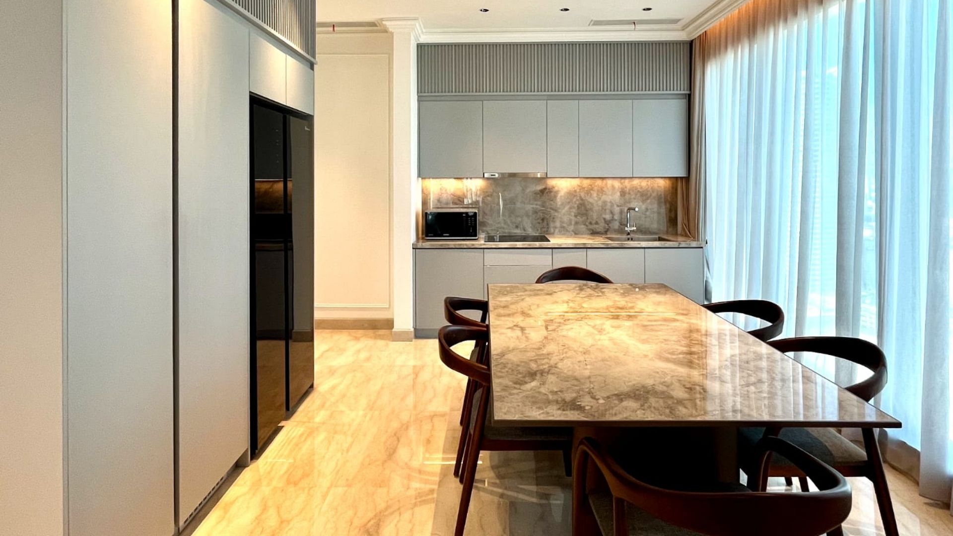 Expansive 3BR Residence at 57 Promenade