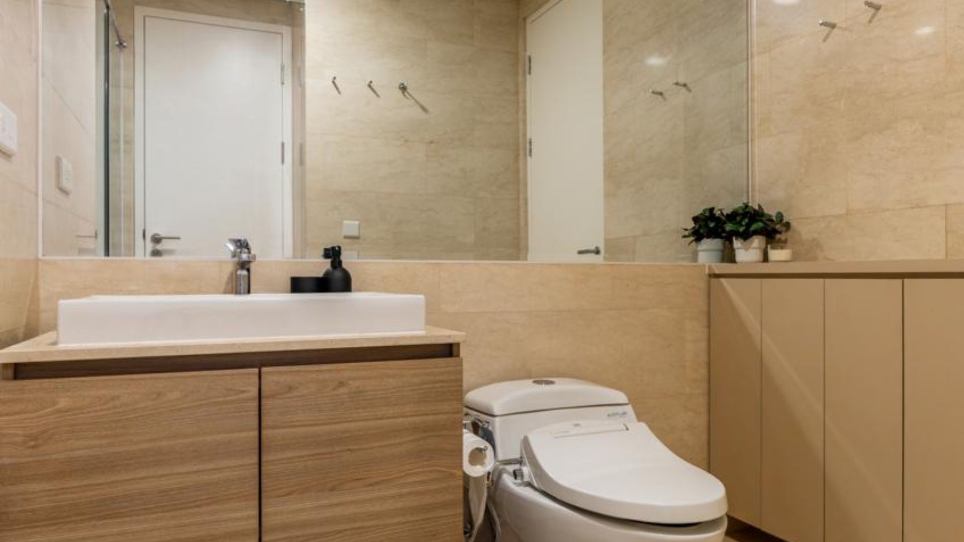 57 Promenade – Compact Stylish 1BR Residence
