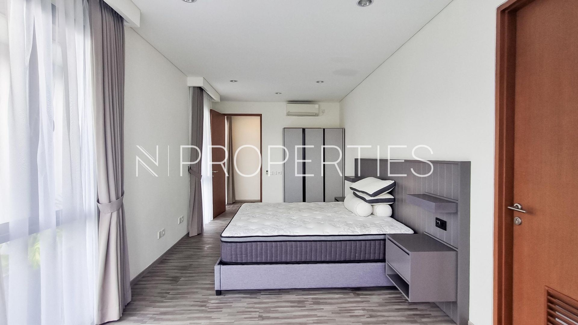 Prime 4BR Residence with Practical Layout – Cilandak
