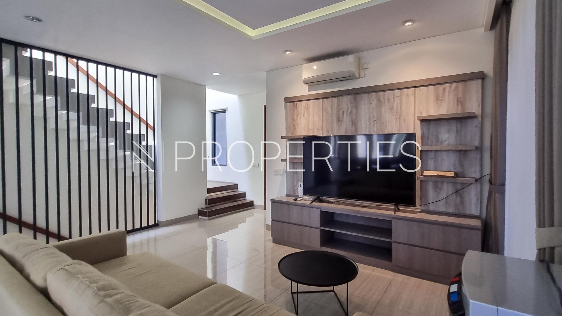 Prime 4BR Residence with Practical Layout – Cilandak