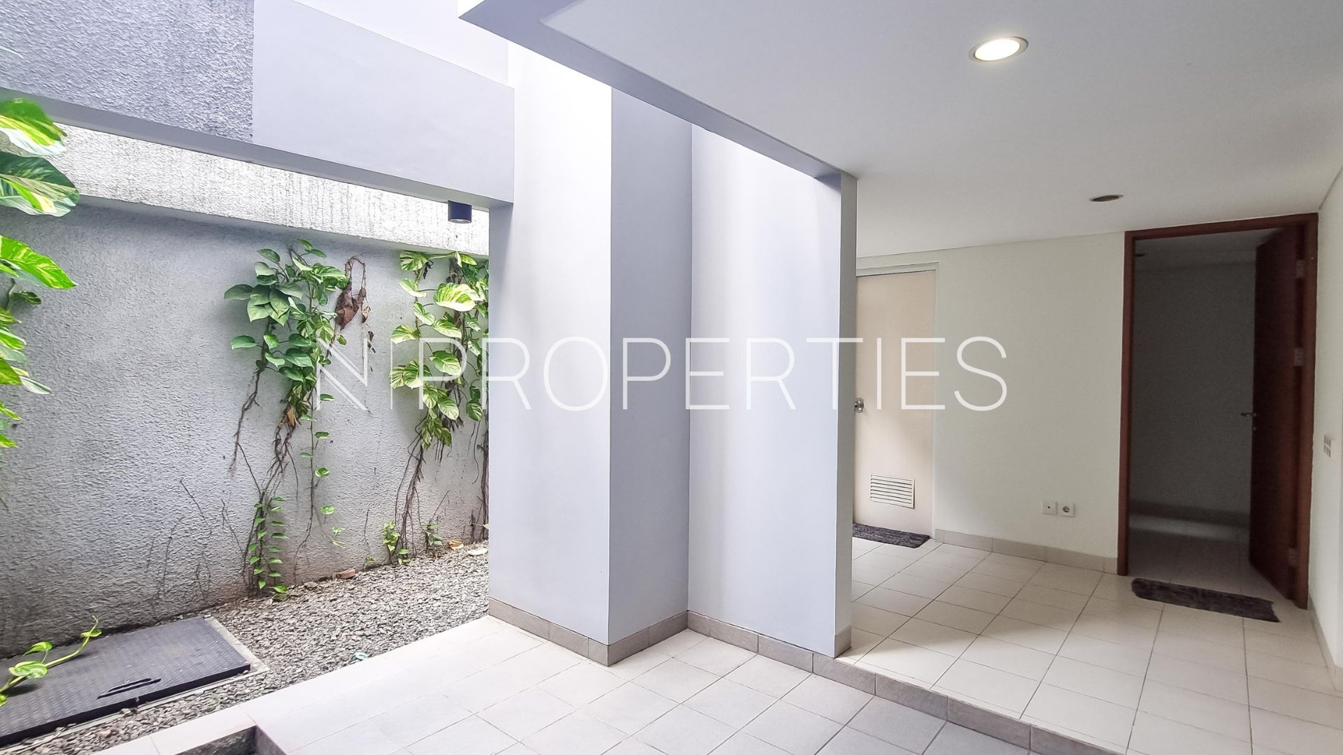 Prime 4BR Residence with Practical Layout – Cilandak