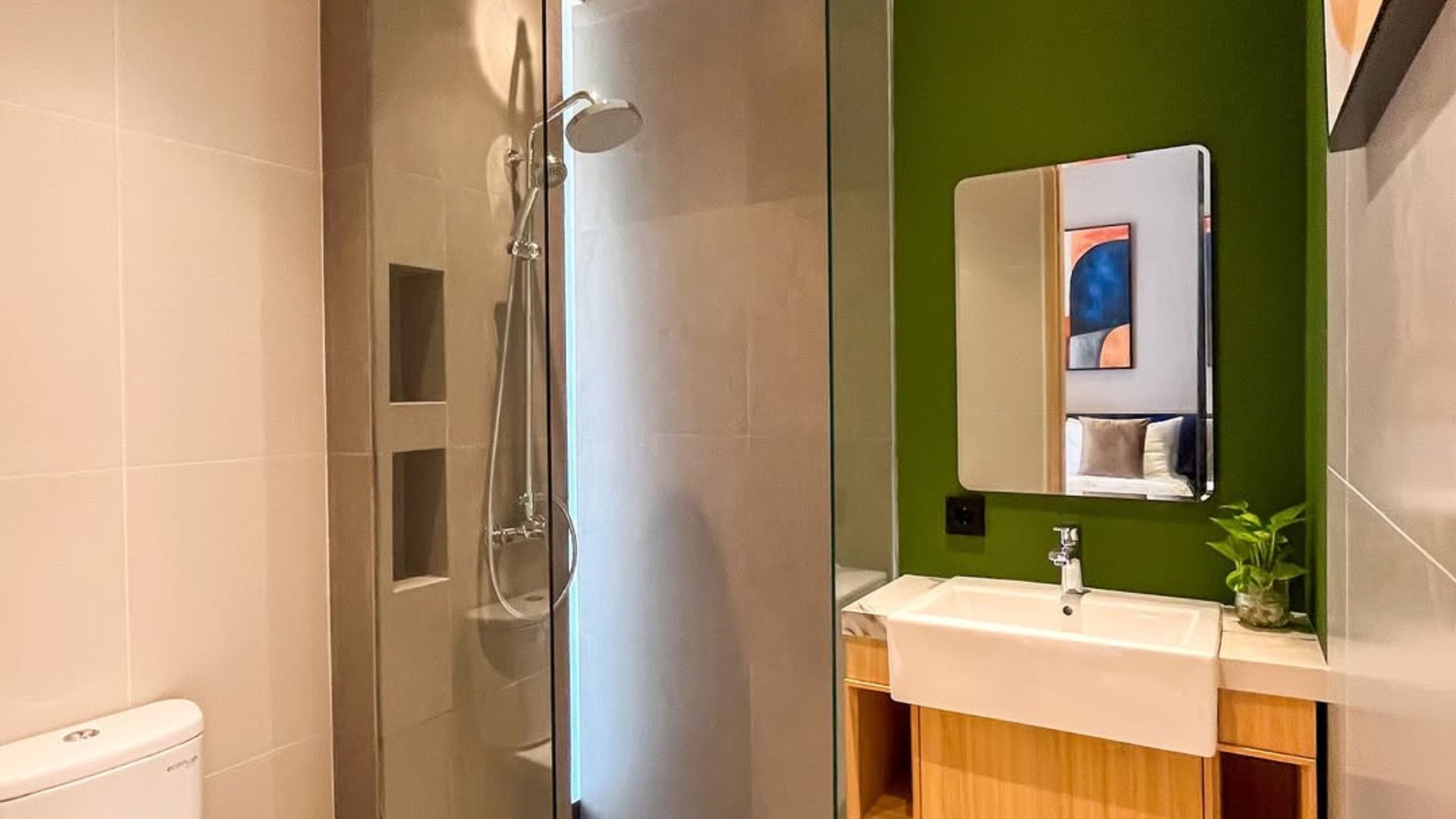 ARIES 7-3BR-BATHROOM 1 Comfortable 3BR for Living – Kebon Jeruk