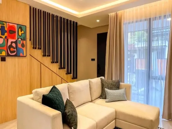 ARIES 7-3BR-LIVING AREA ANGLE 1